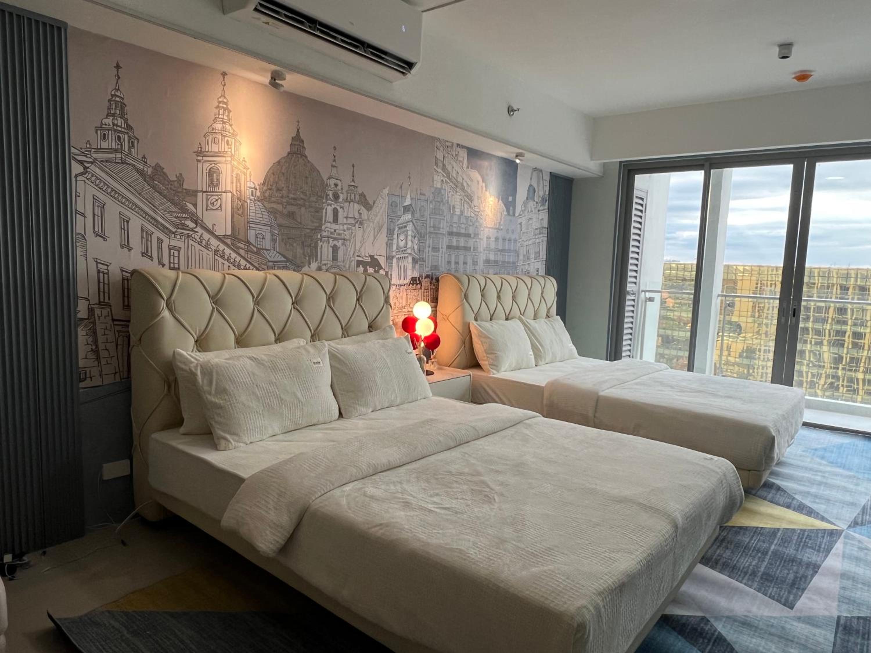 Luxurious Style Apartment cross to Okada and near City of Dreams, Solaire, MOA, and Airport