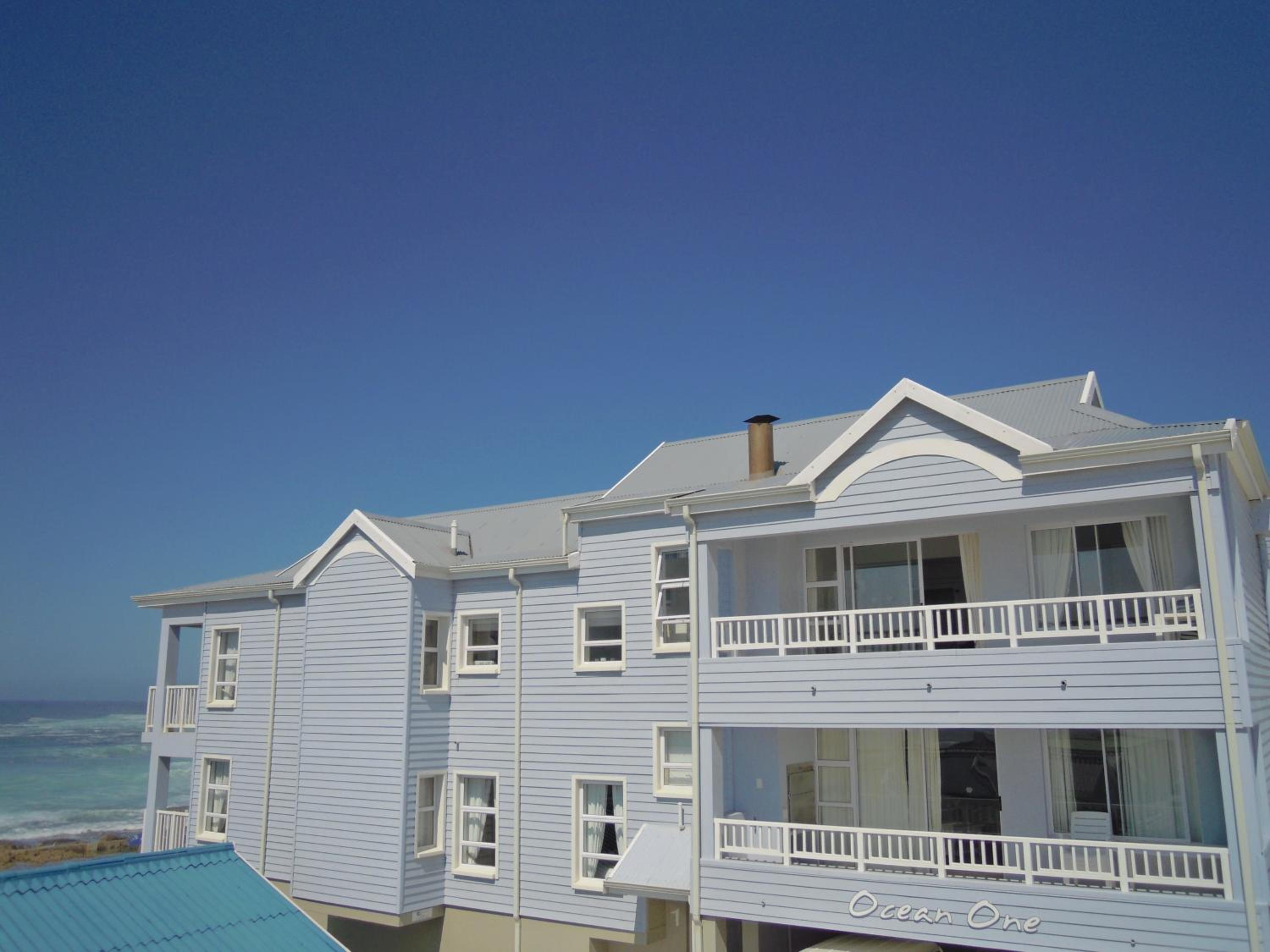 Point Village Accommodation - Alista