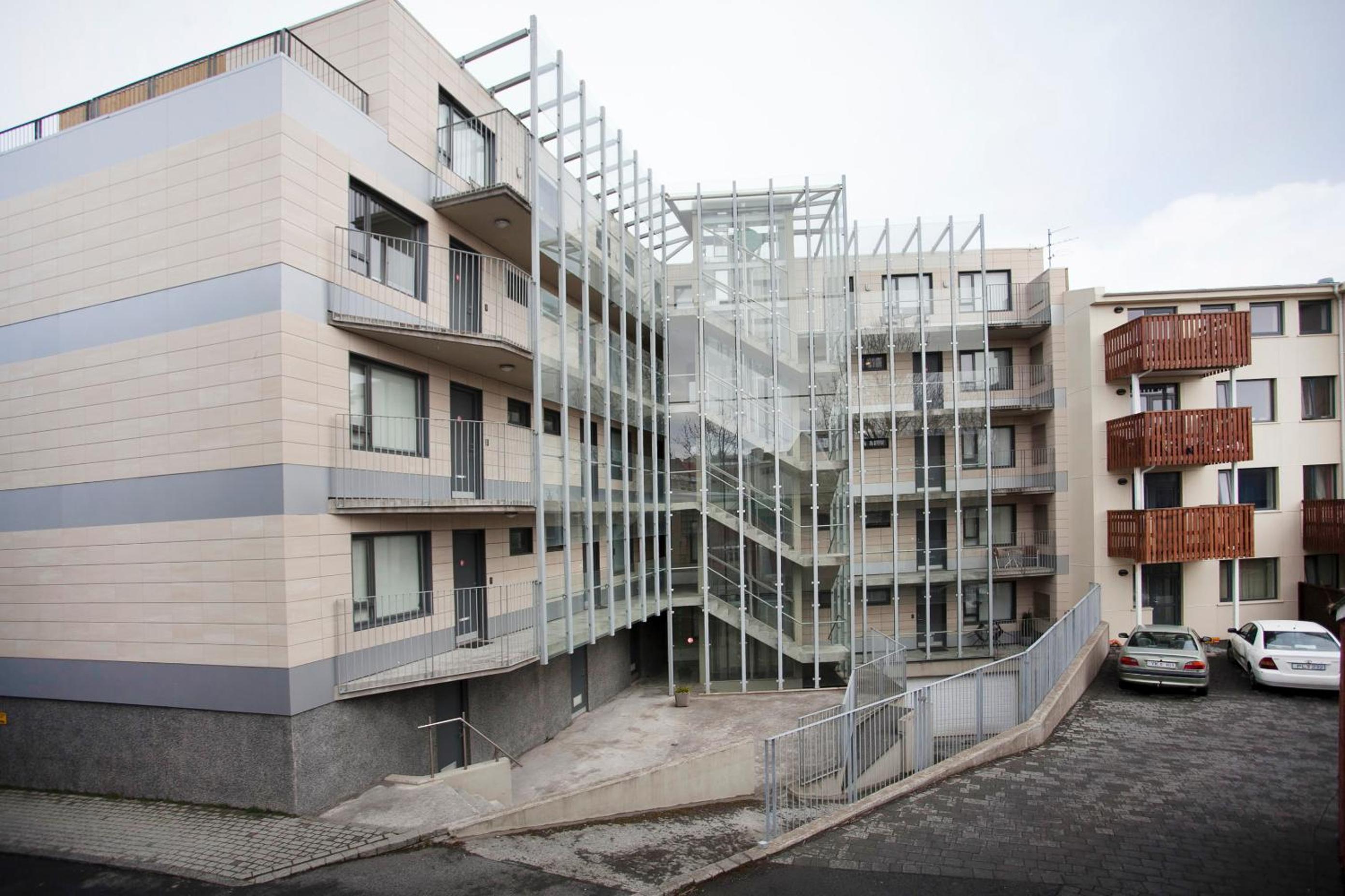 Planet Apartments