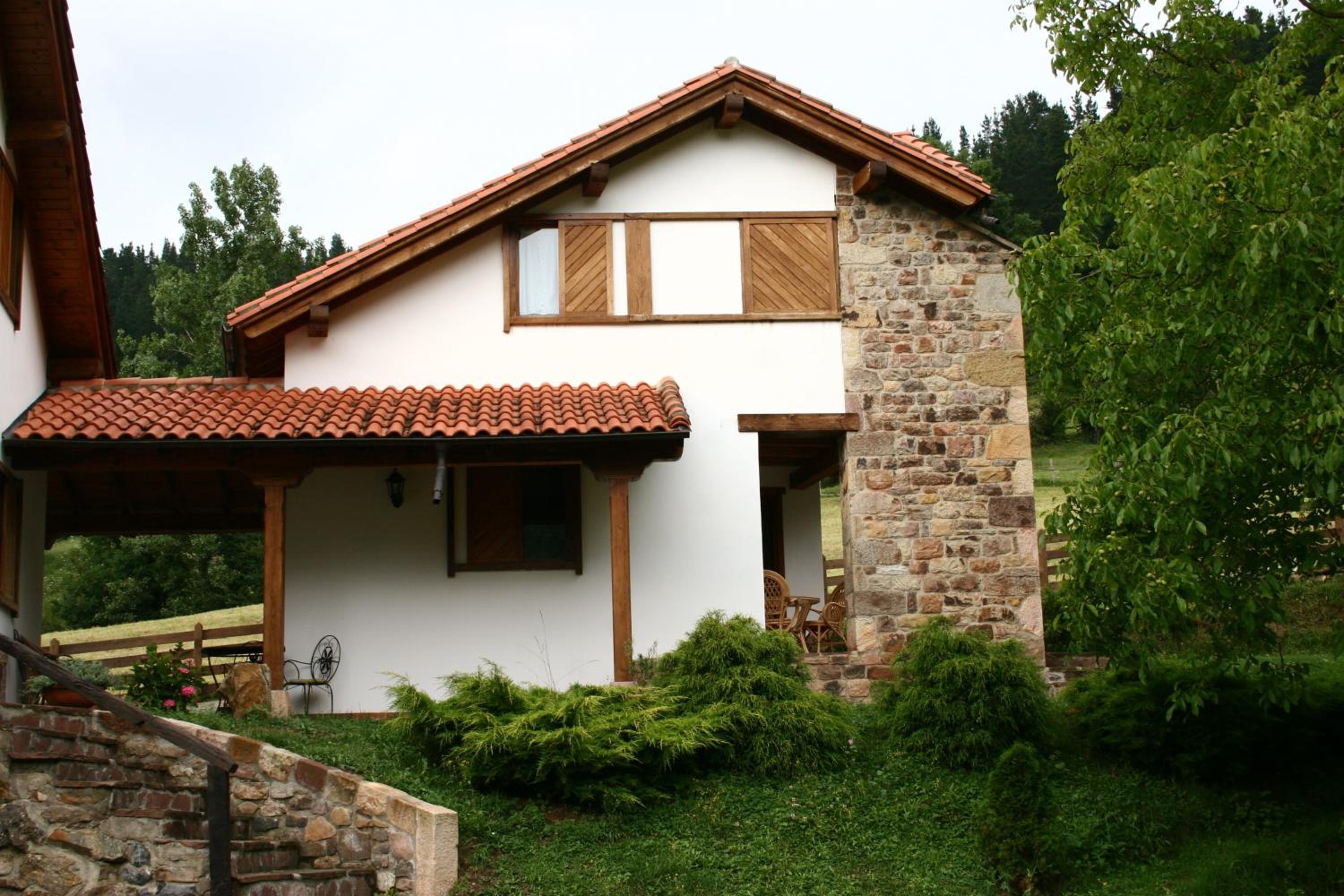 Casas Rurales y Apartamentos La Hornera