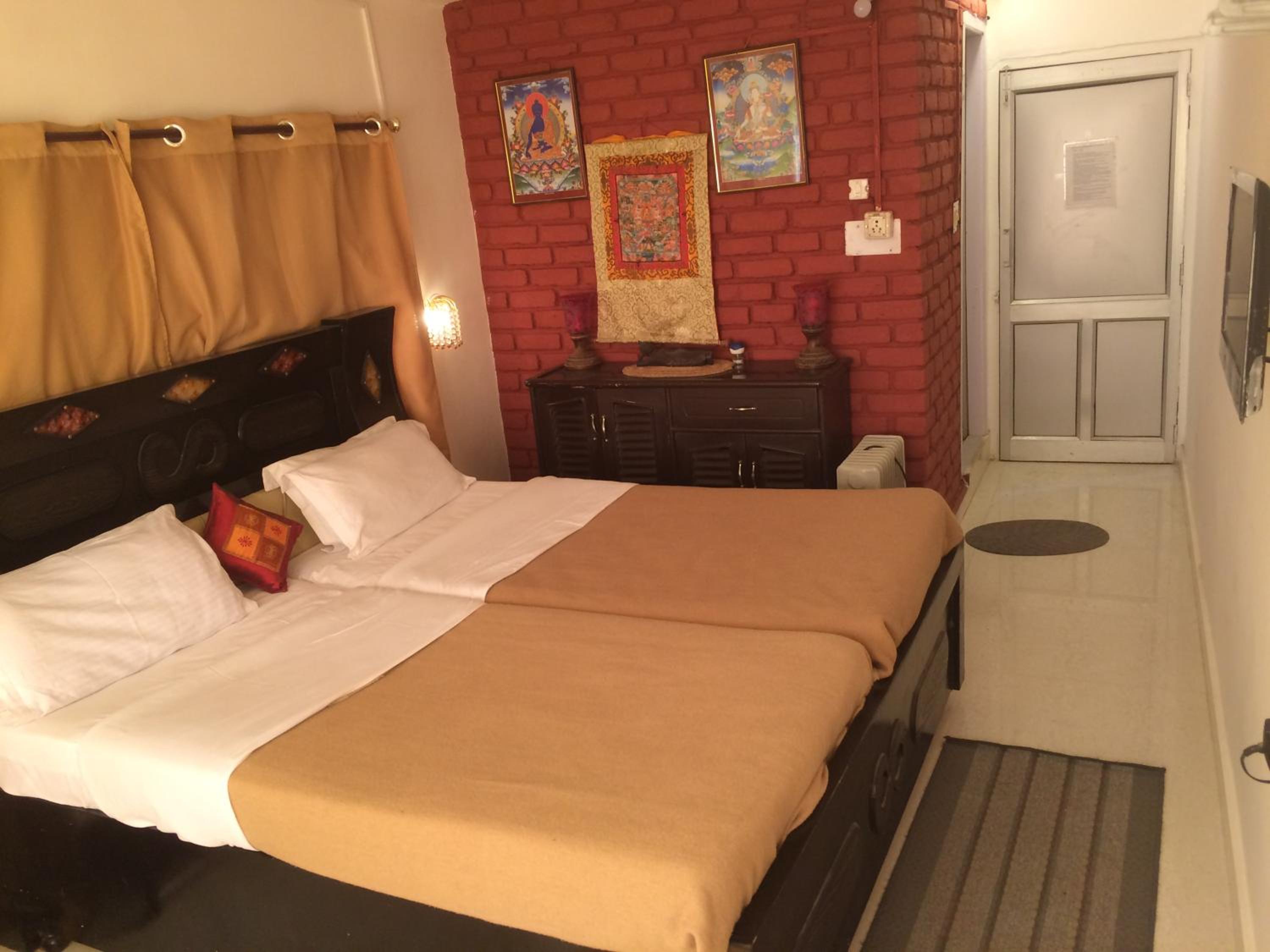 Photo 18
