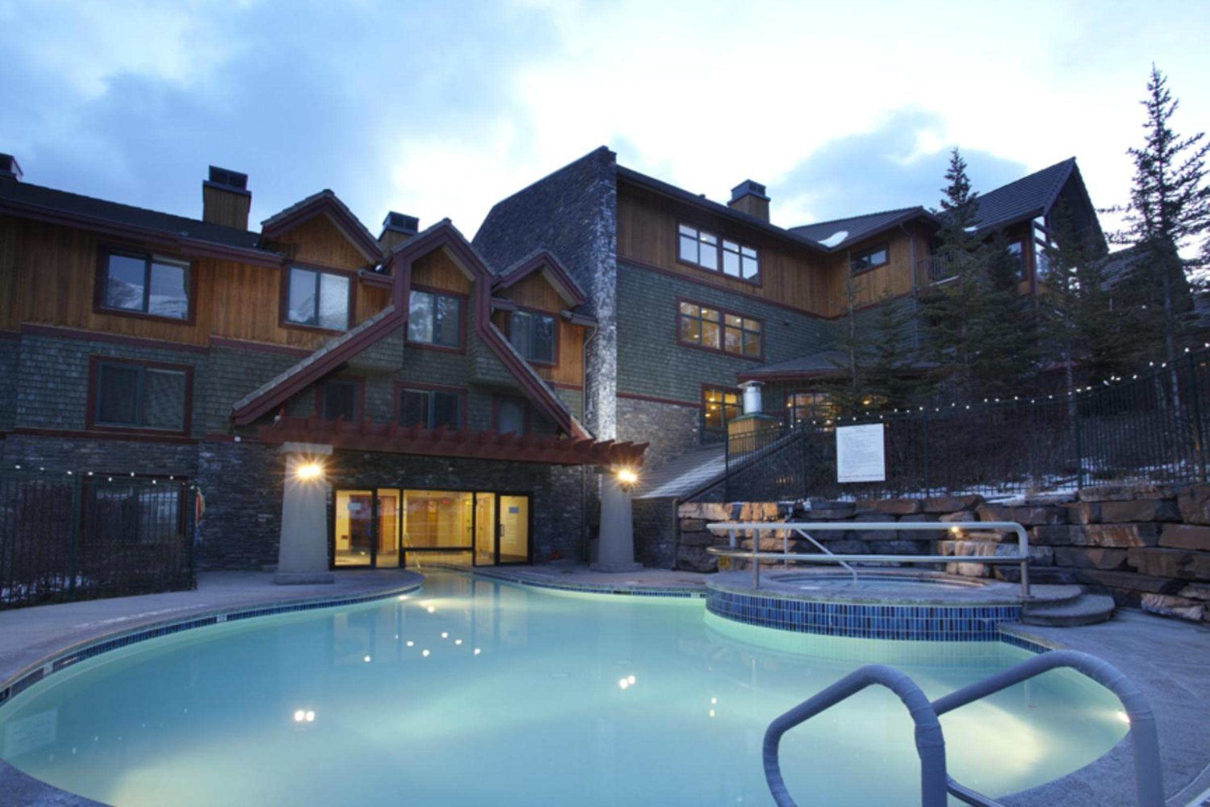 Platinum Suites Resort - Vacation Rentals - Image 1