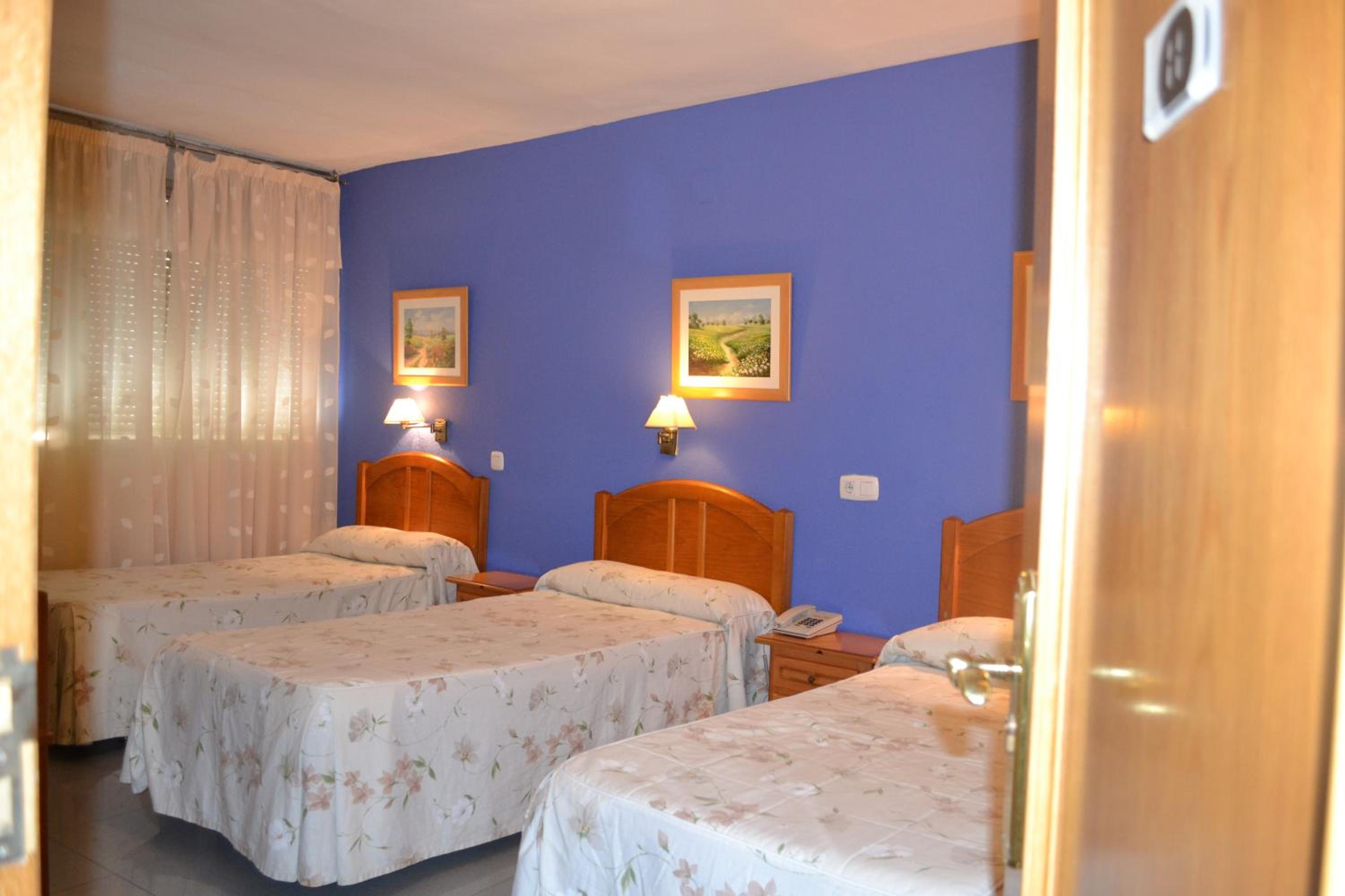 Hostal Al-Qazeres