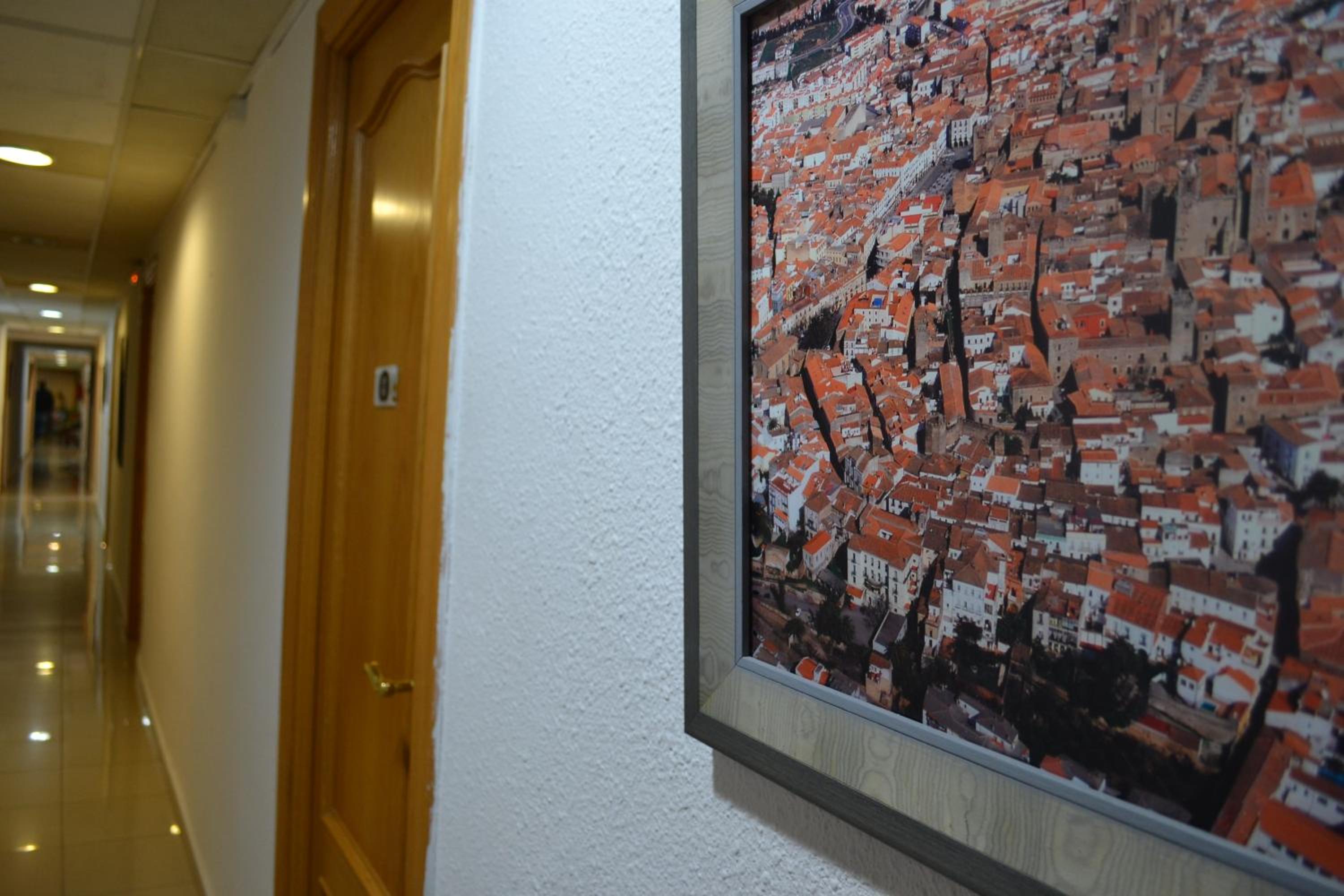 Hostal Al-Qazeres