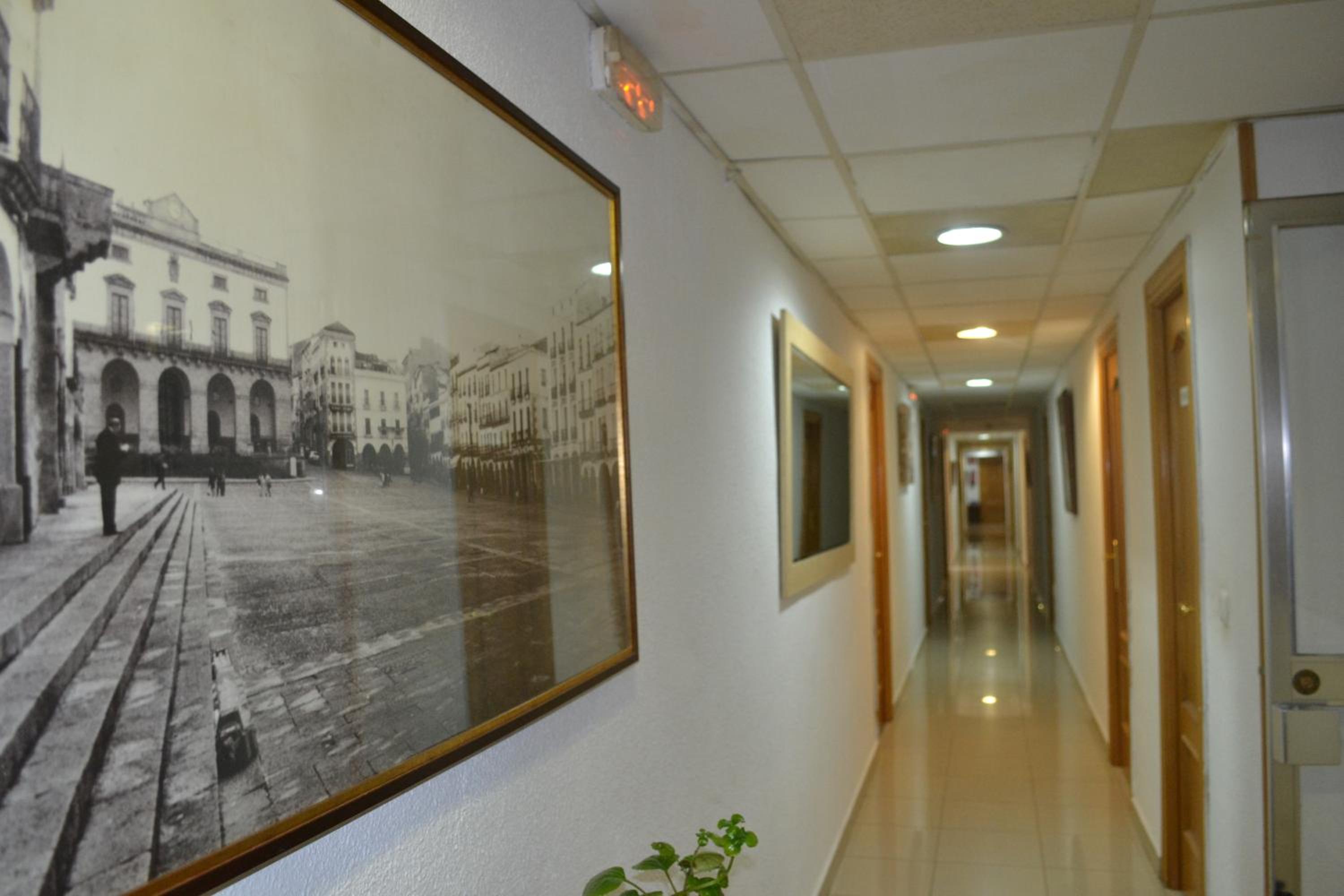 Hostal Al-Qazeres