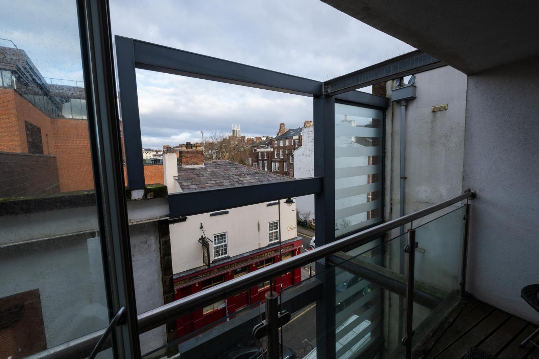 City centre two bedroom apartment in the heart of Liverpool