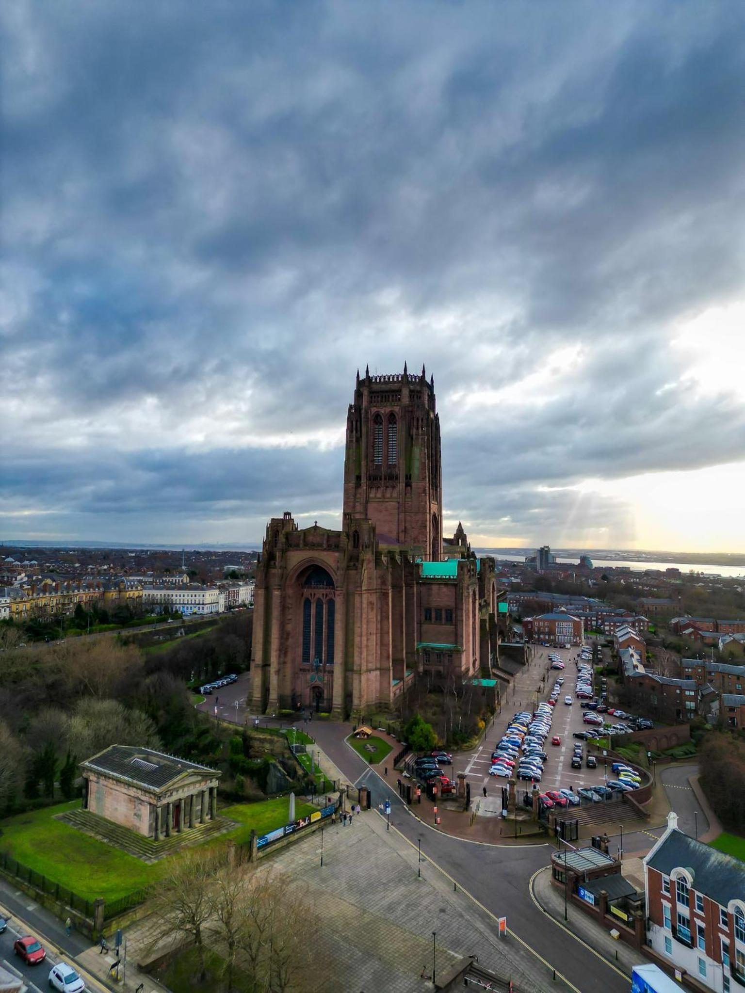 City centre two bedroom apartment in the heart of Liverpool