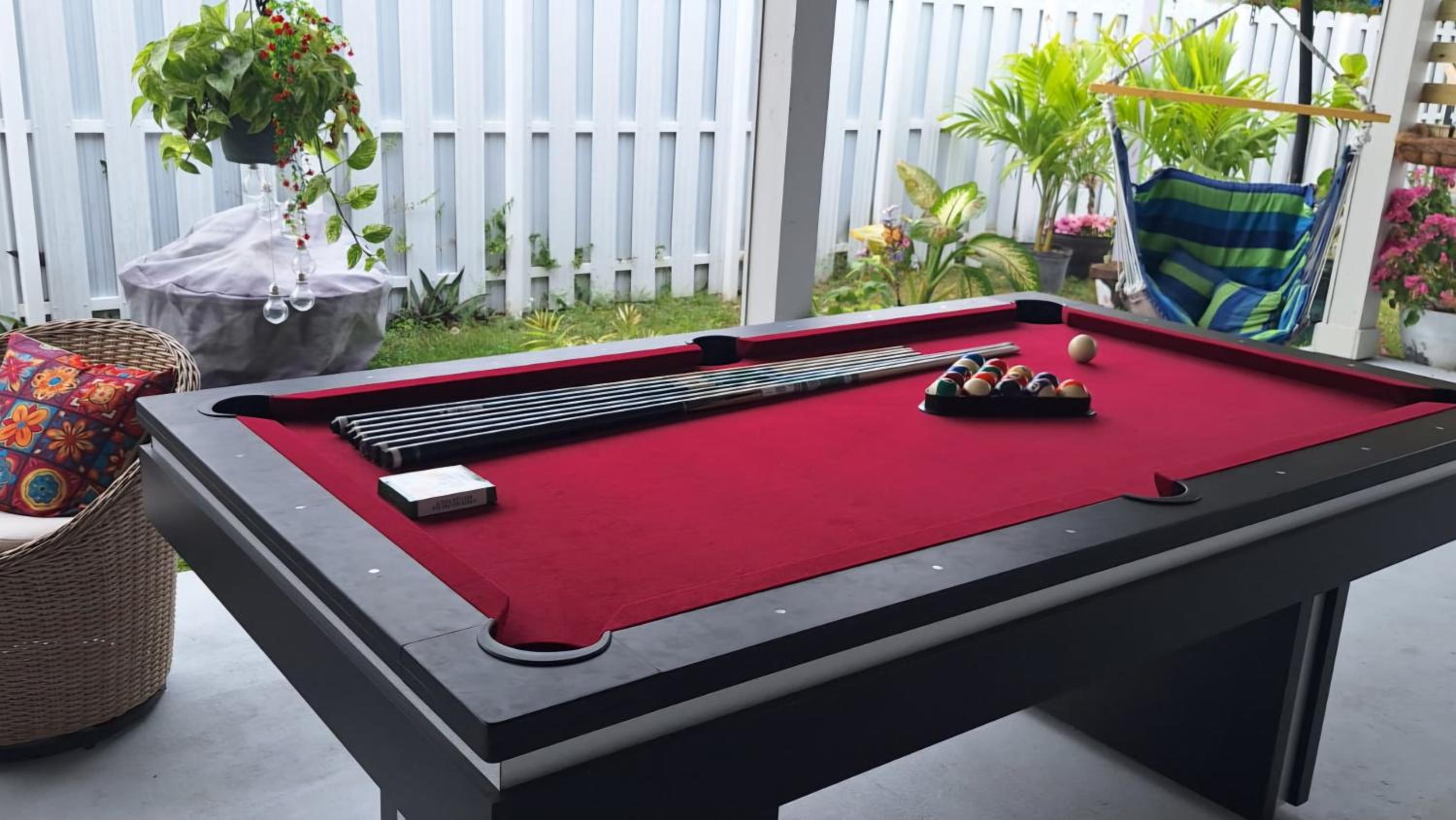 Luxury 3BR Duplex in Cutler Bay, Pool Table, BBQ, Terrace & Free Parking