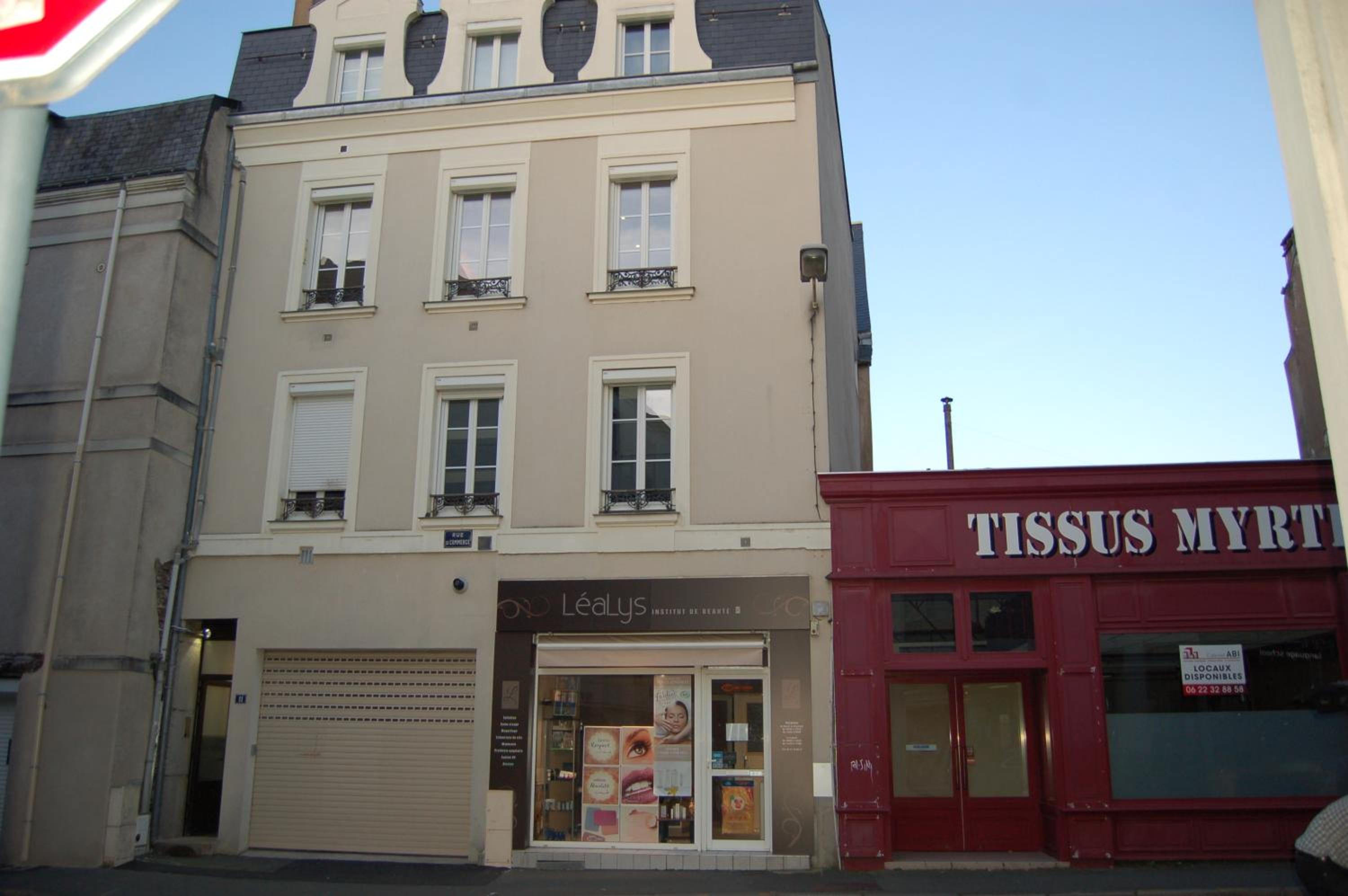 Photo 10