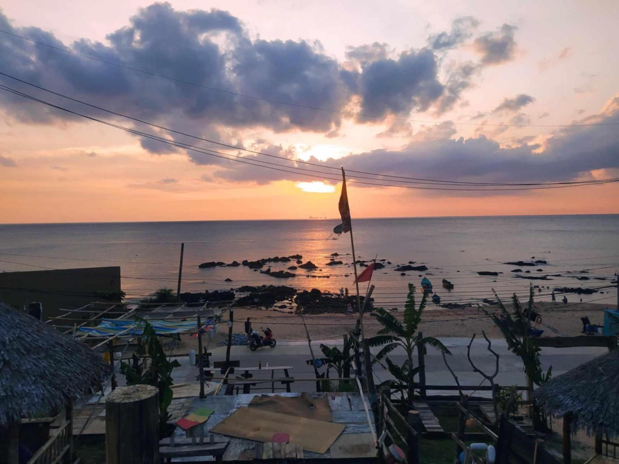 The Sunset View klong Hin Beach Lanta