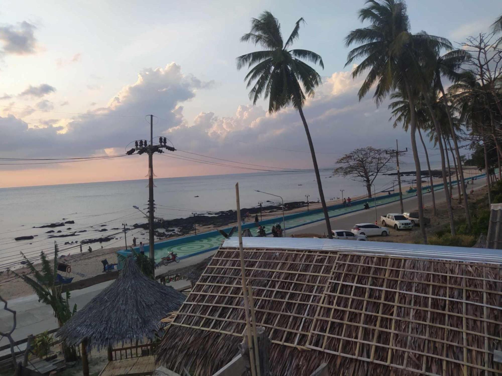 The Sunset View klong Hin Beach Lanta
