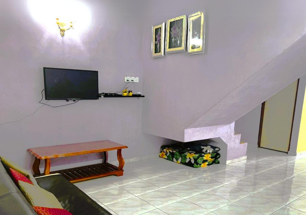 COZY Home Terrace - 1km to Water Theme Park Tambun Ipoh