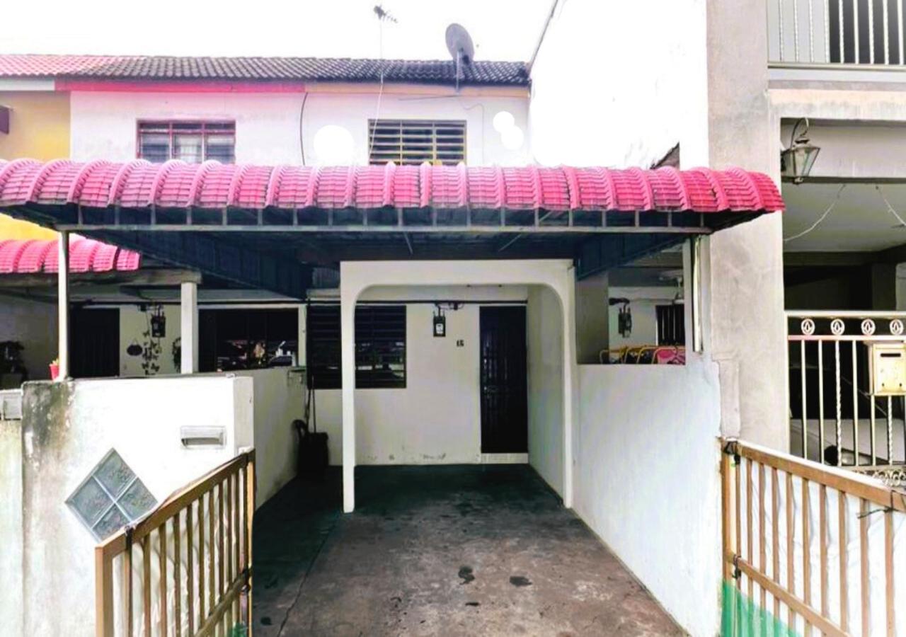 COZY Home Terrace - 1km to Water Theme Park Tambun Ipoh