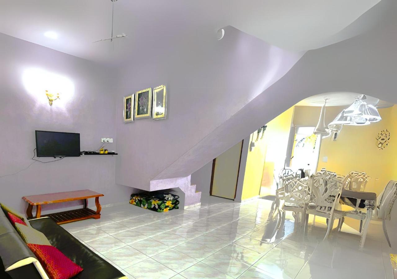 COZY Home Terrace - 1km to Water Theme Park Tambun Ipoh