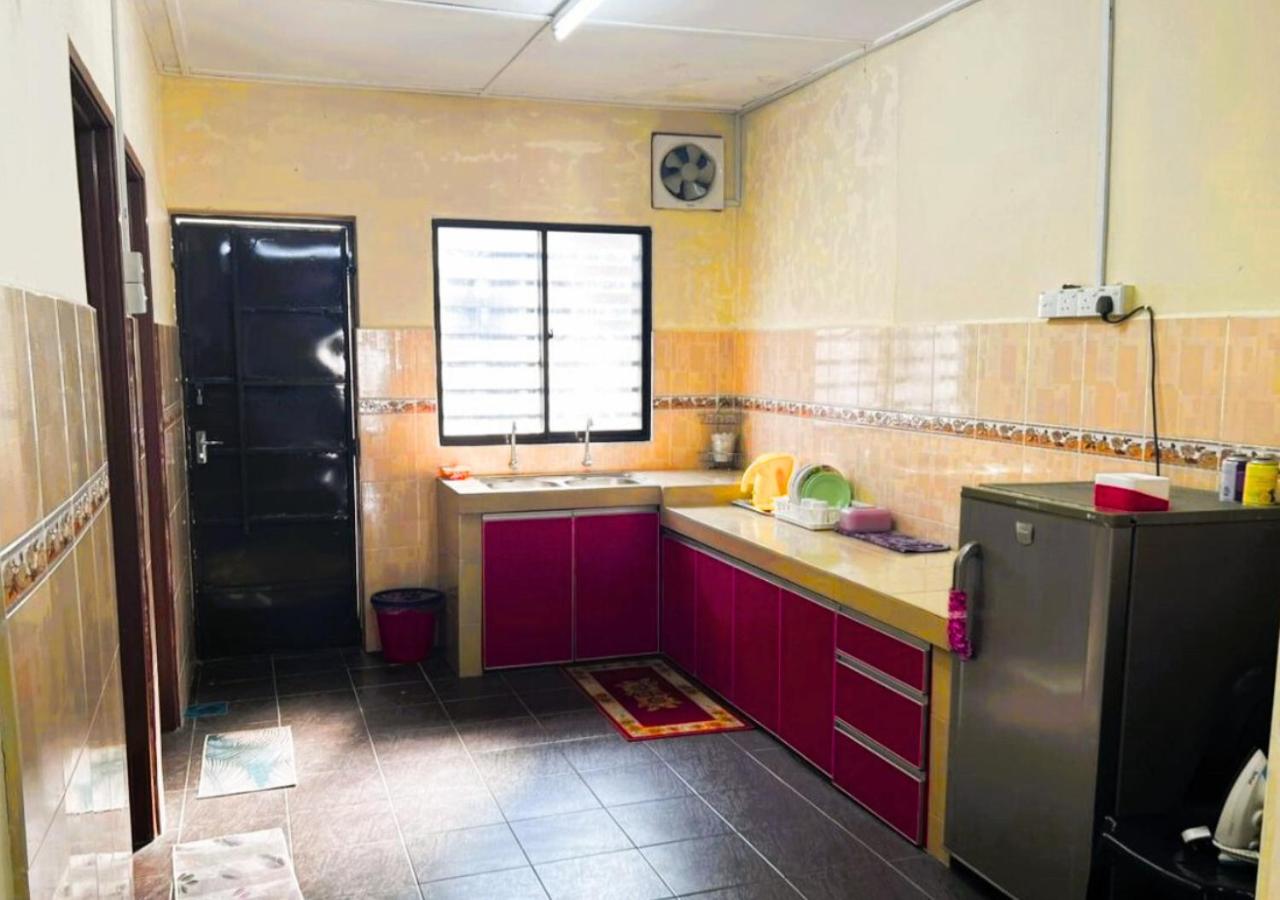 COZY Home Terrace - 1km to Water Theme Park Tambun Ipoh