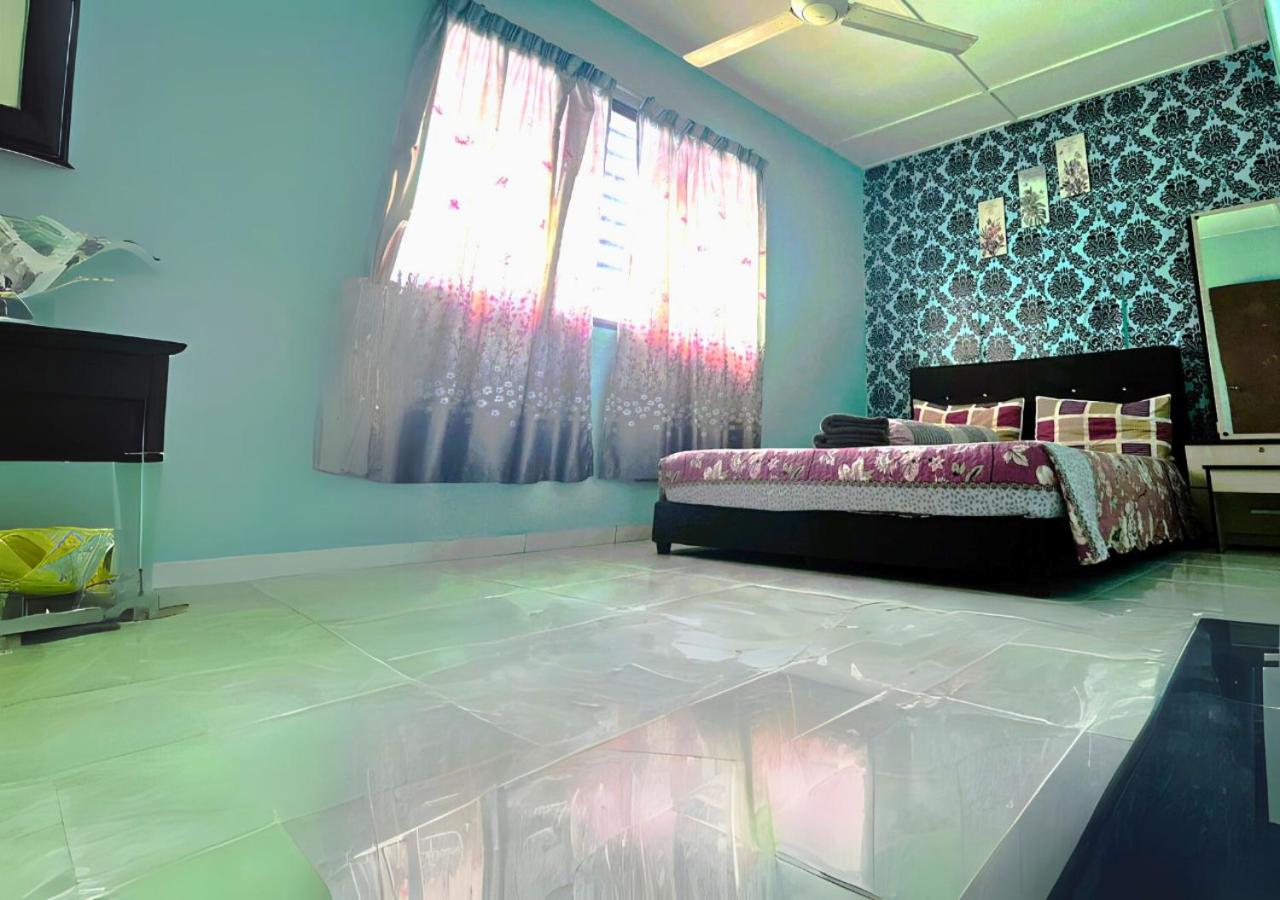 COZY Home Terrace - 1km to Water Theme Park Tambun Ipoh