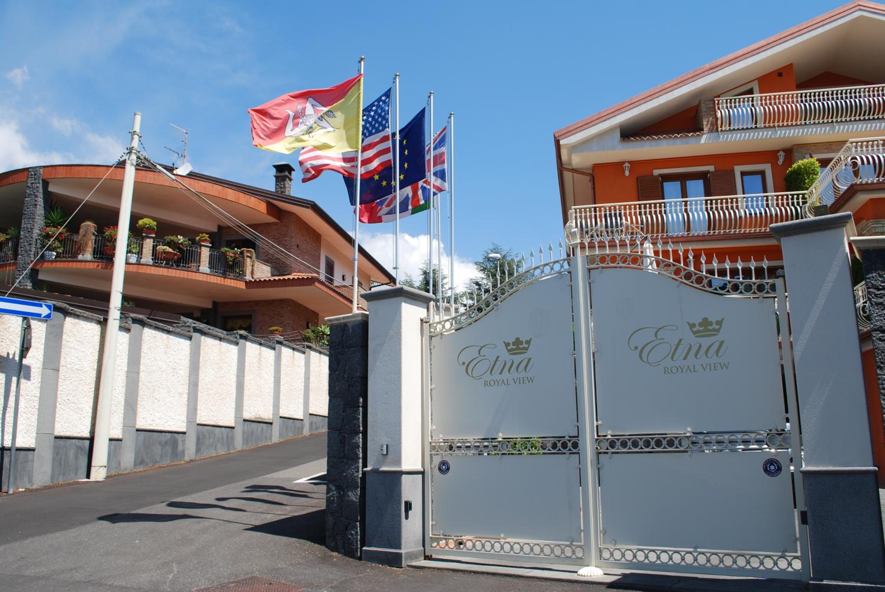 Etna Royal View — 2