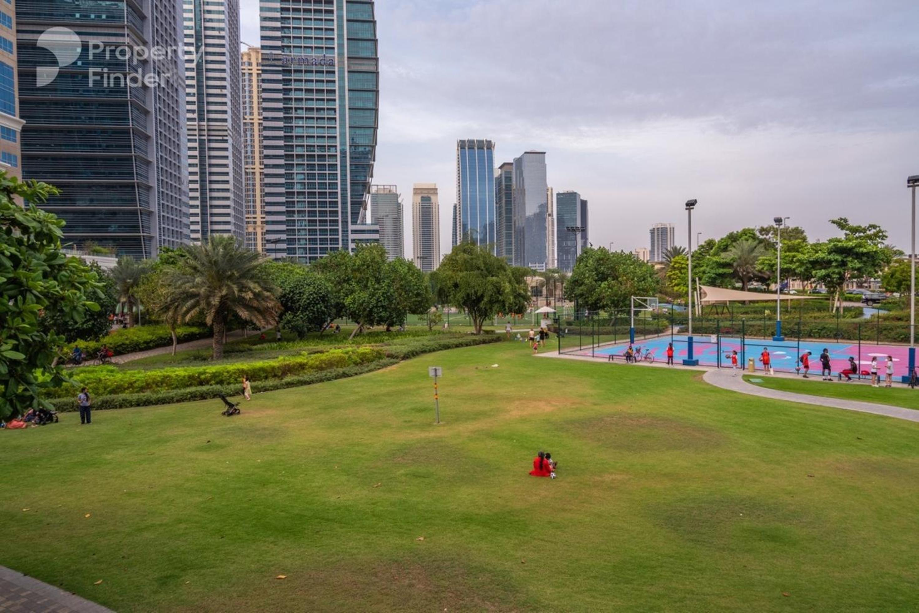 Click Stay - JLT - Studio & Balcony Lakes view Entire Apartment -RA