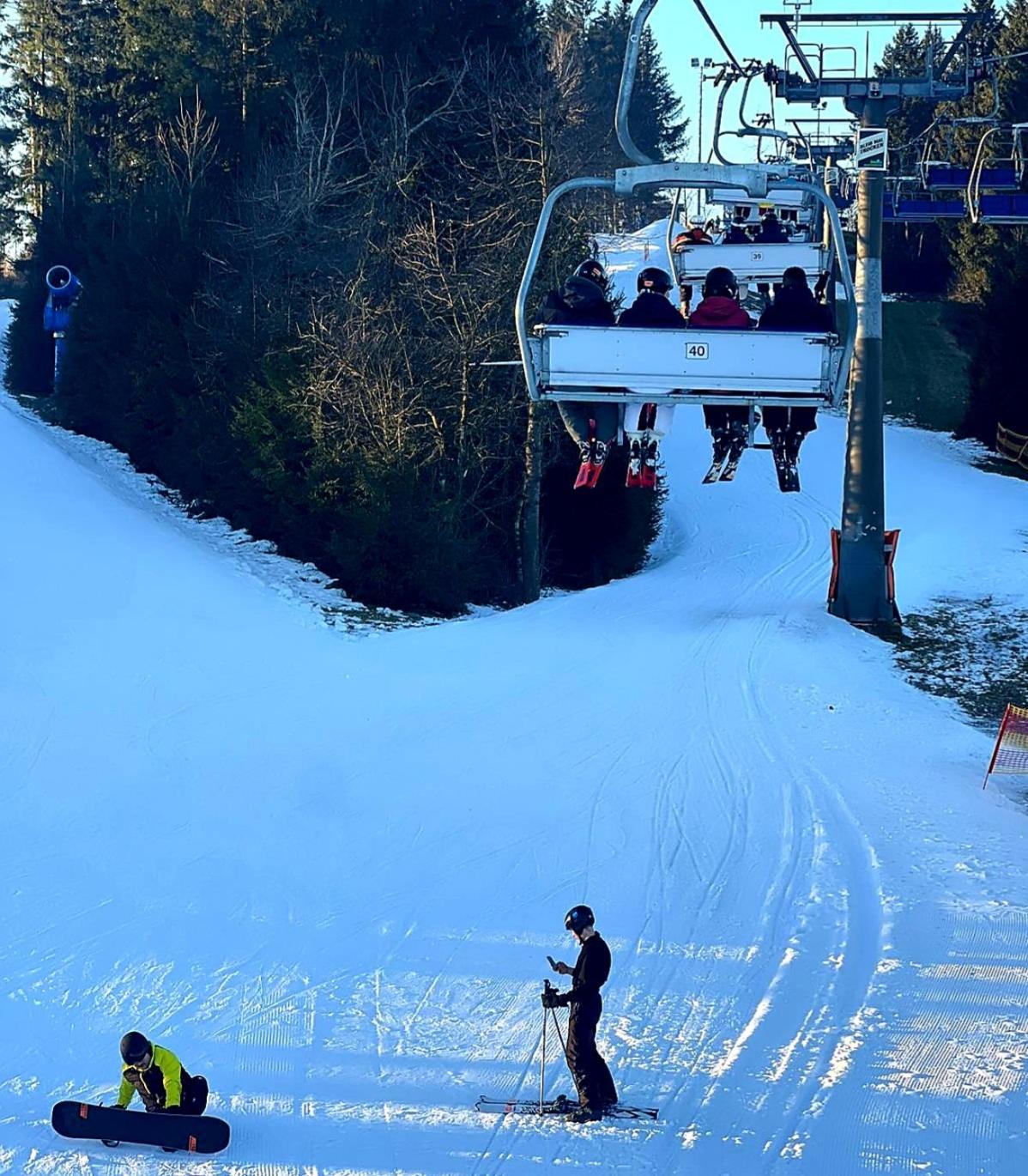 Winterberg Appartement 6 Pers aan Skilift grootste Skigebied nabij Bikepark Unieke locatie met zeer rustige tuin in het bos en het gezellige centrum leuke 