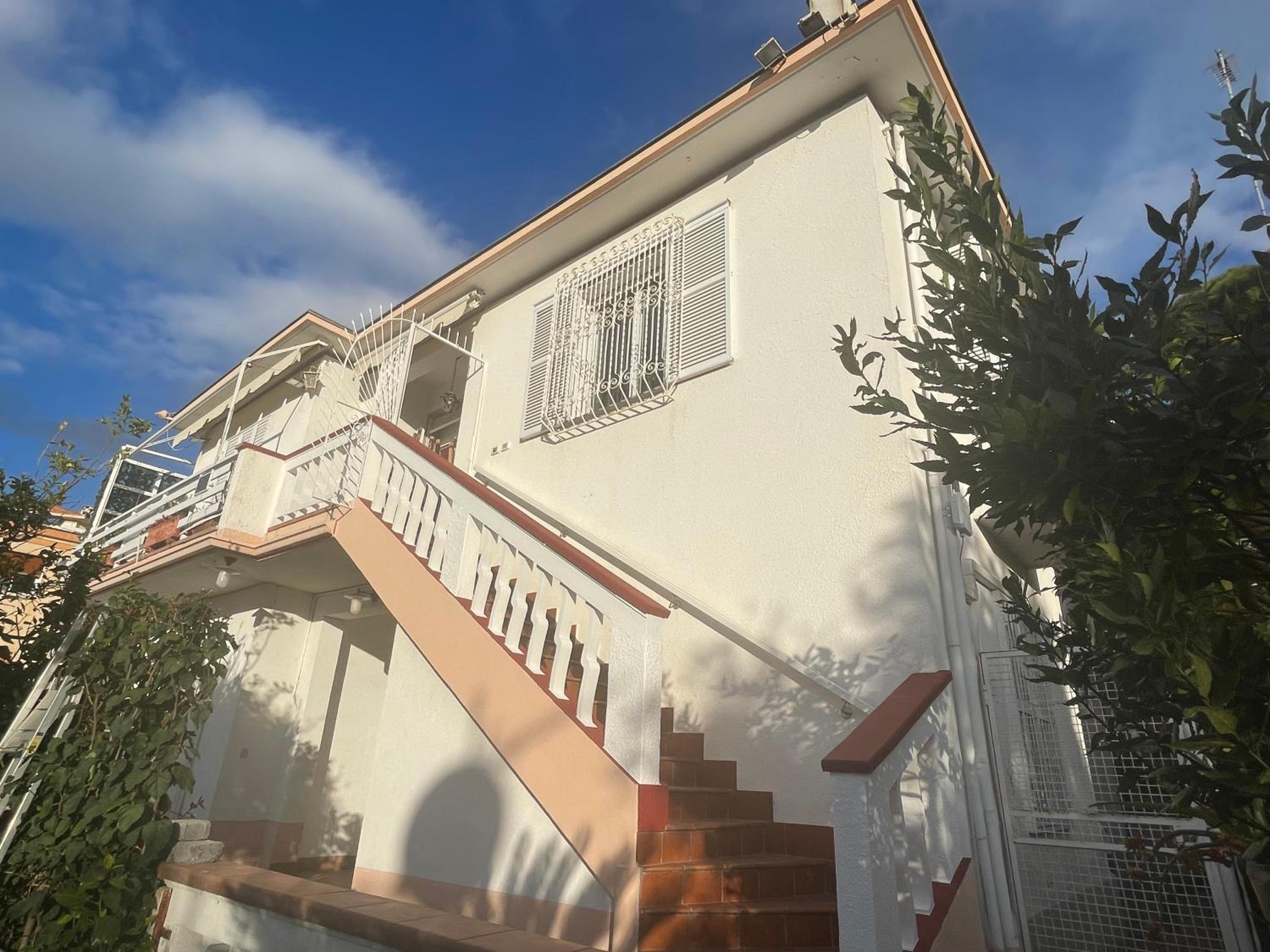 Sanremo vacanze zen vue mer 5 mn plage, 3 mn tennis club,Wifi