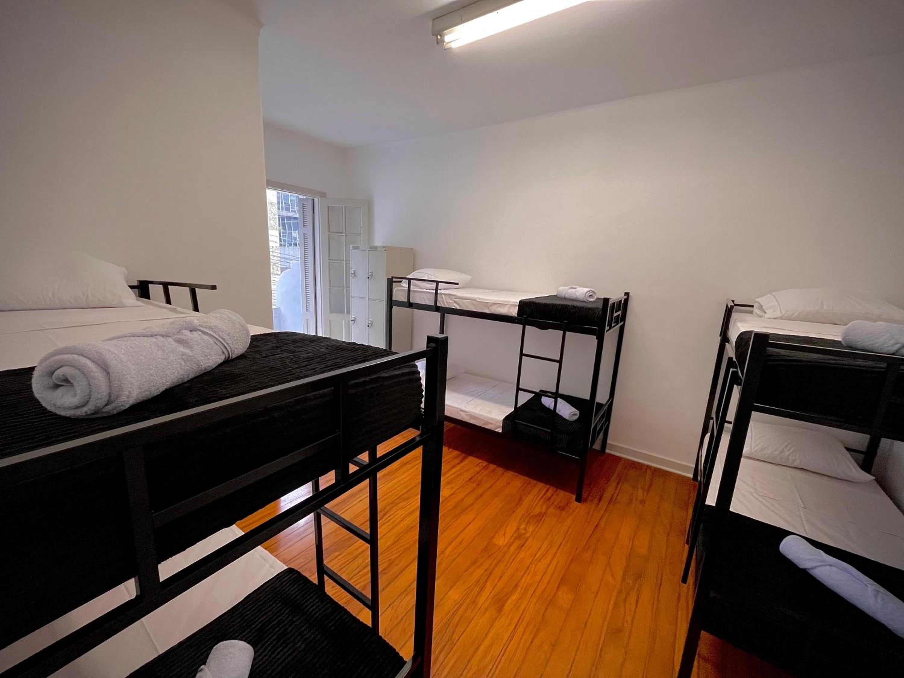 Urban Nomad Hostel and Food Av Paulista
