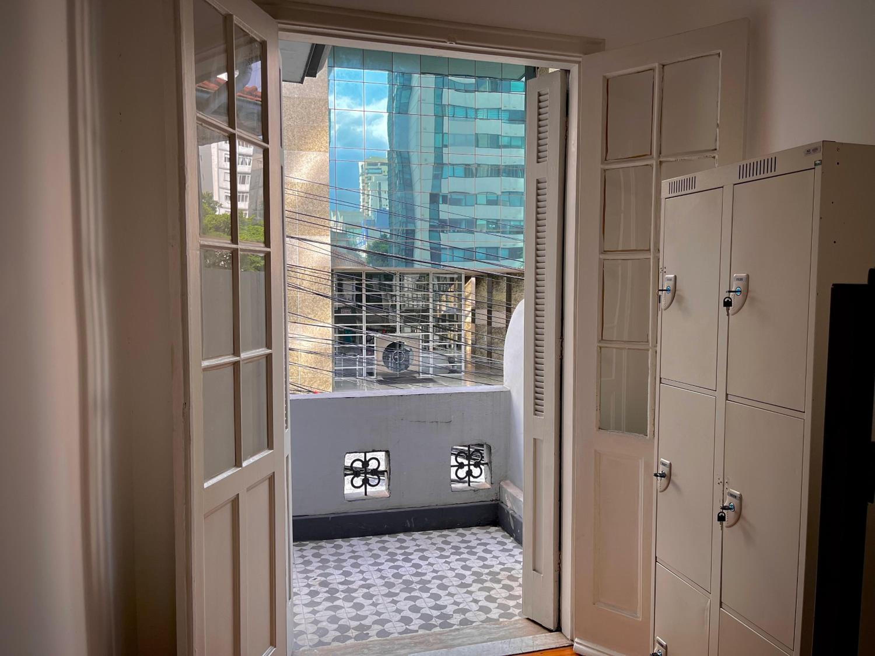 Urban Nomad Hostel and Food Av Paulista
