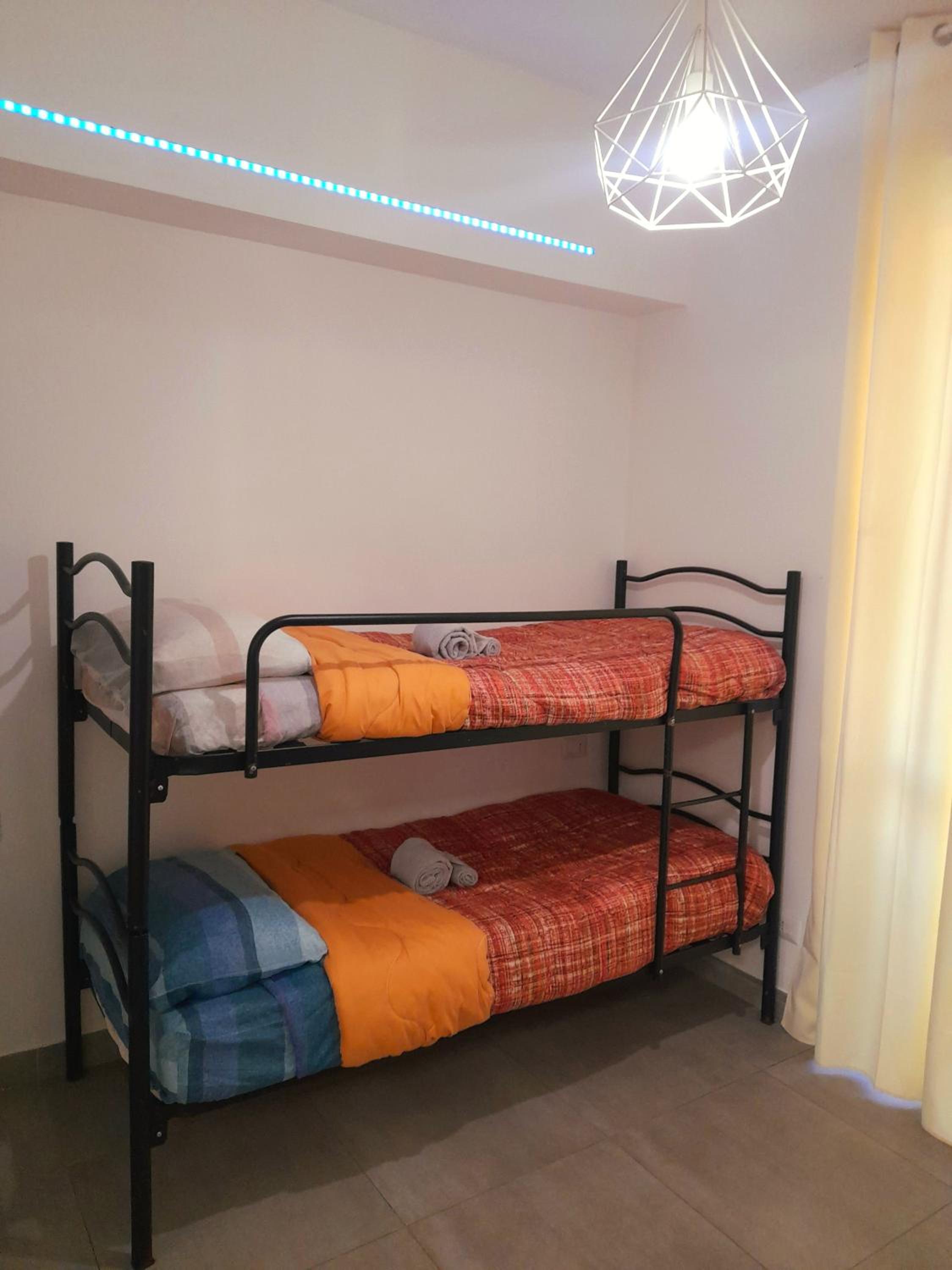 -L' Oasi Del Turista, Room 4- CENTRAL STATION