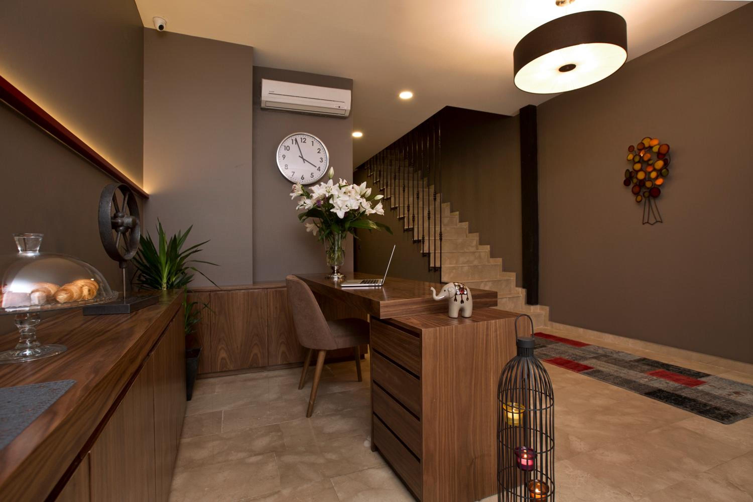 Snog Rooms & Suites - Image 22