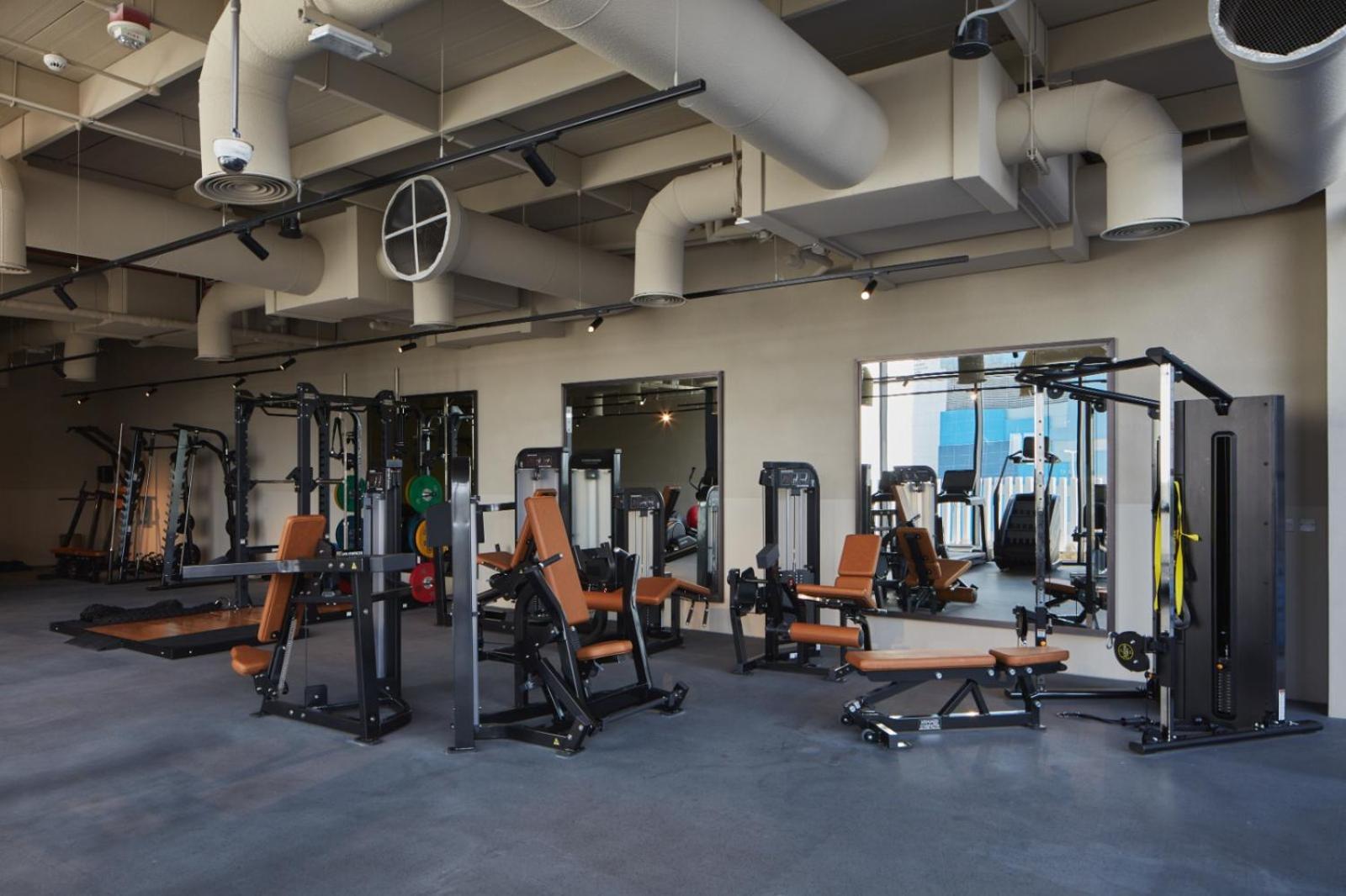 Simply Comfort Vacation Homes Rental Upside Living Business Bay Stunning Panoramic Burj Cityline Views