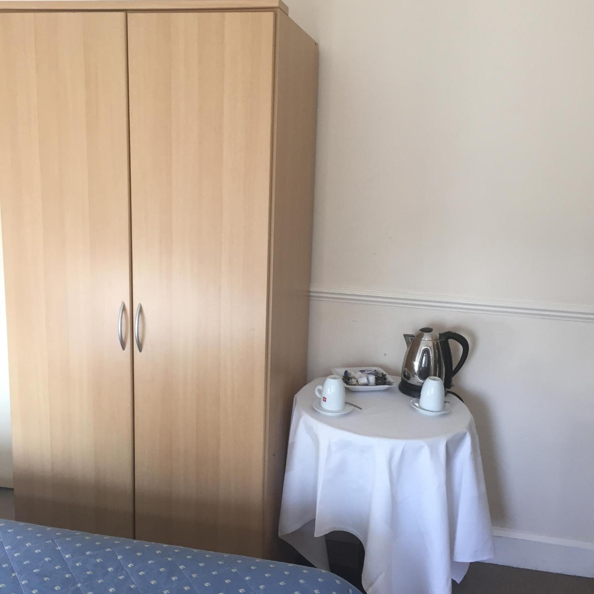 Colnbrook Lodge Guest House