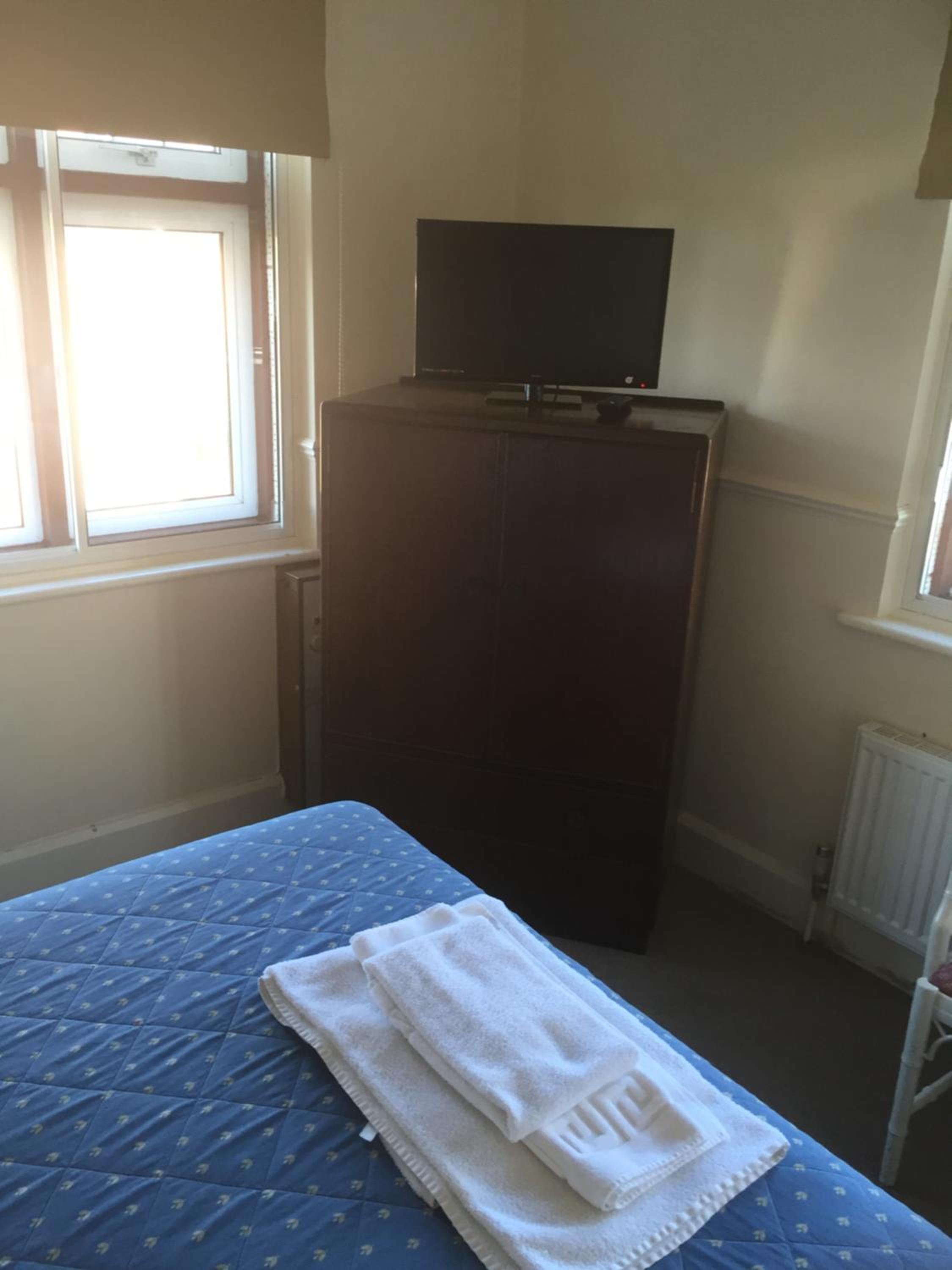 Colnbrook Lodge Guest House