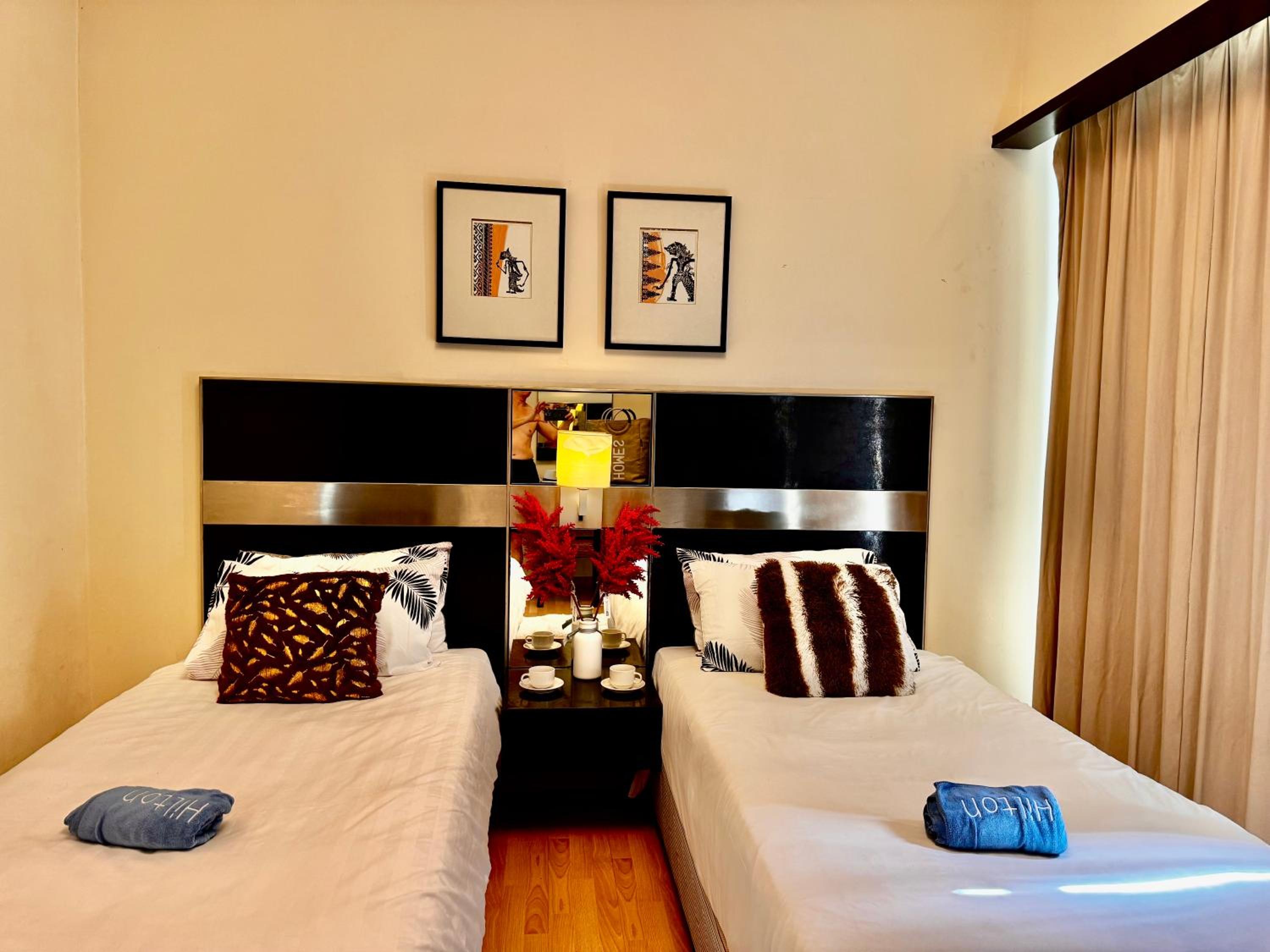 1211 Seri Bukit Ceylon KLCC 5 minutes to Alor Street Pavilion Bukit Bintang 2R2B 8Pax