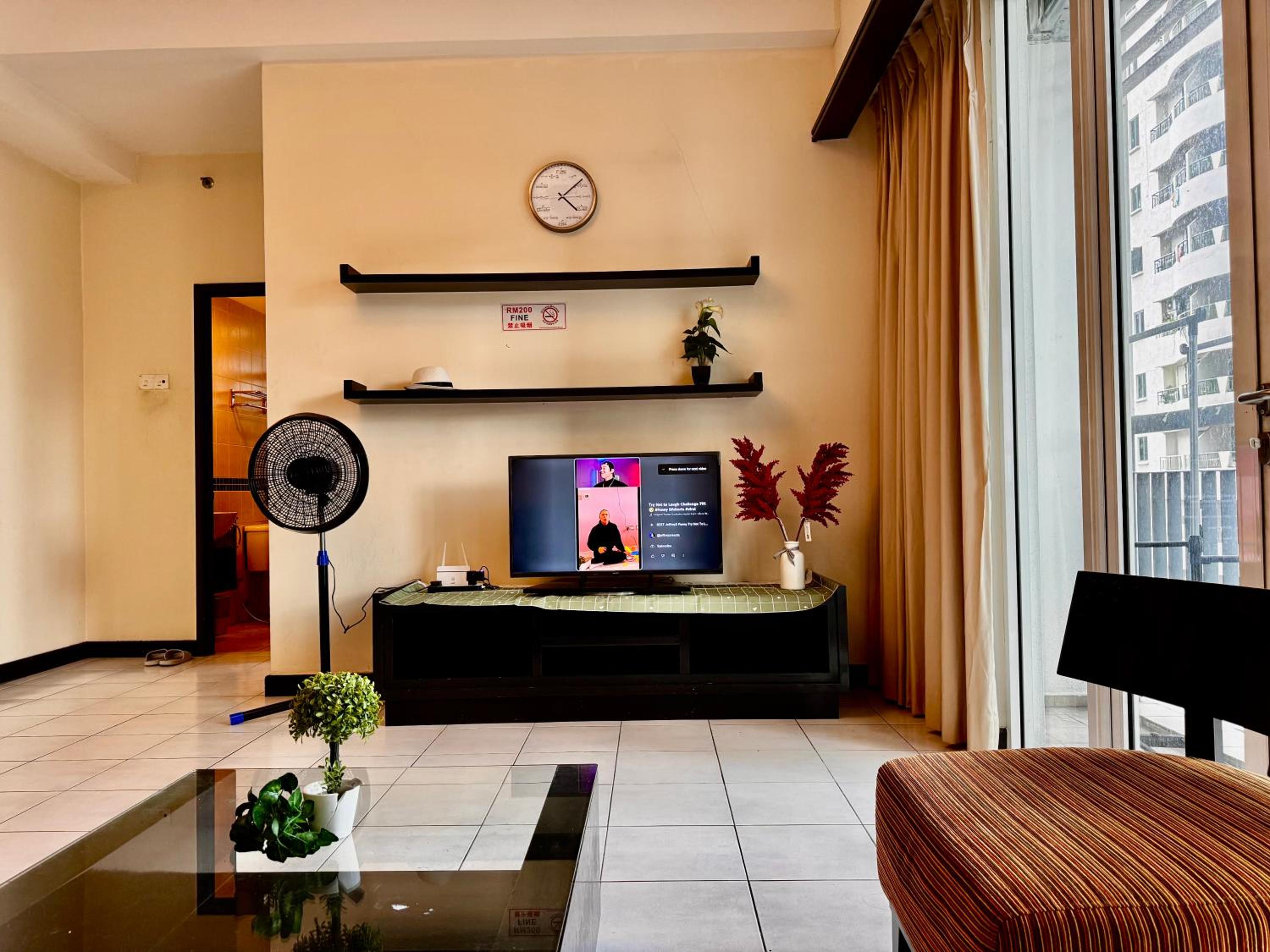 1211 Seri Bukit Ceylon KLCC 5 minutes to Alor Street Pavilion Bukit Bintang 2R2B 8Pax