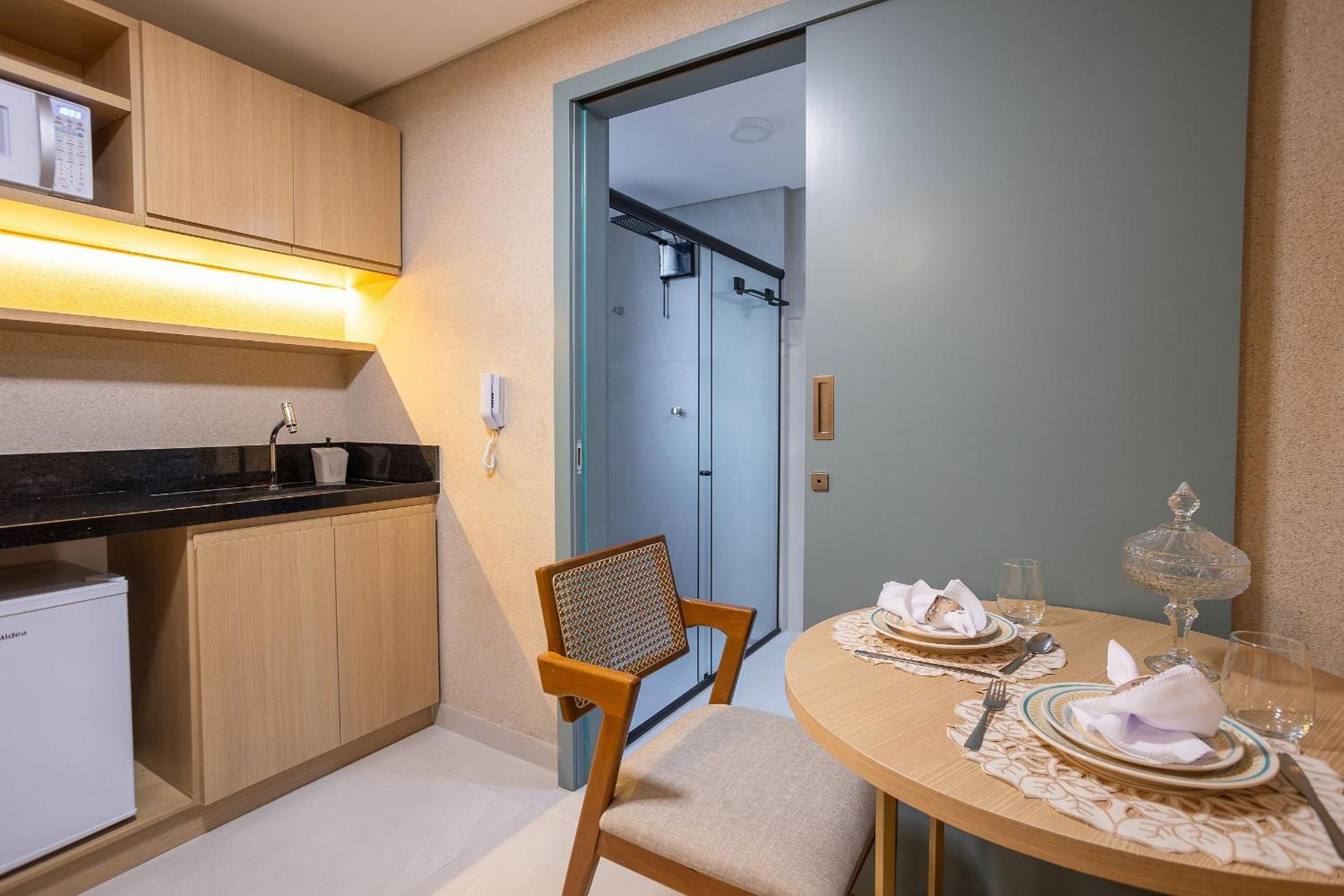 Breeze Residence#202 - Seafront by Carpediem