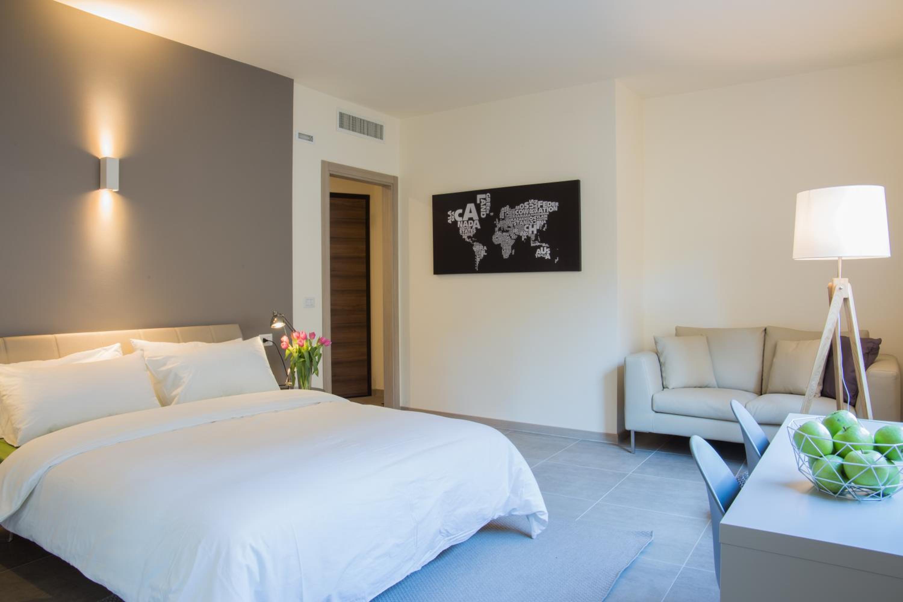 Erïk Langer Pedrocchi Suites