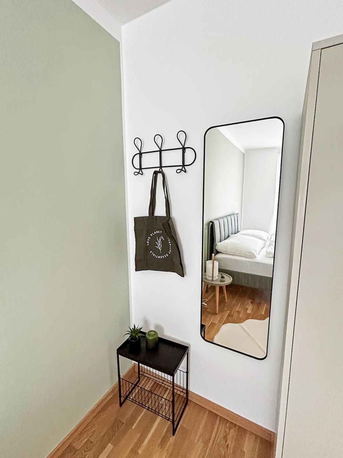 Zentrales Business Apartment mit Schlafzimmer