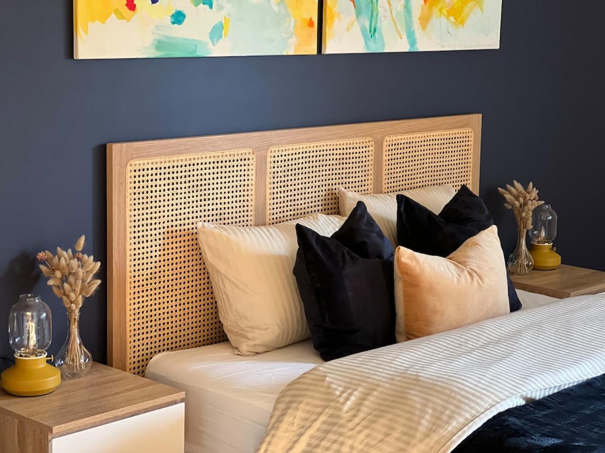 Isa'Bellescale - Fully equipped house 2km from Brussels South Airport