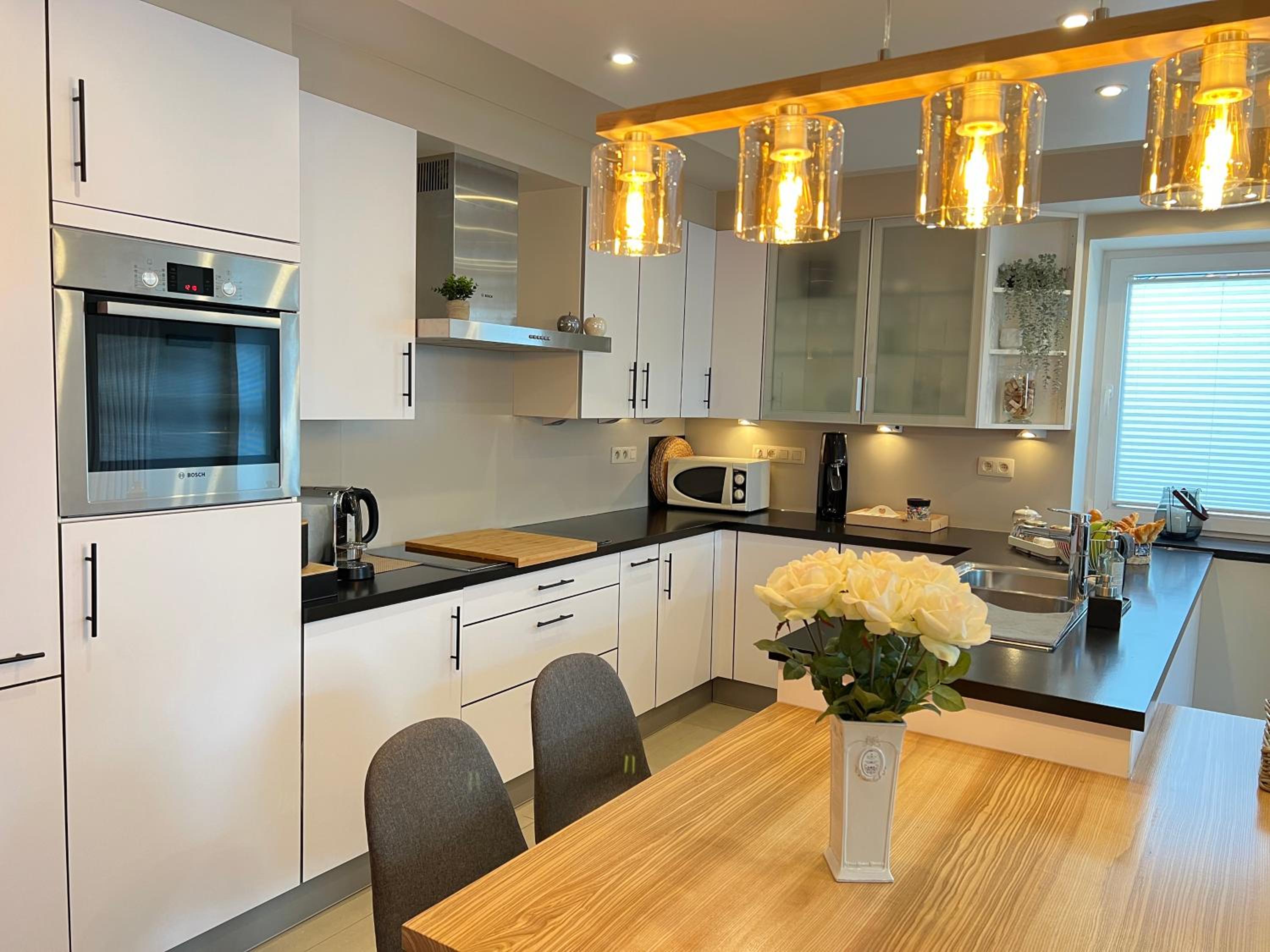 Isa'Bellescale - Fully equipped house 2km from Brussels South Airport