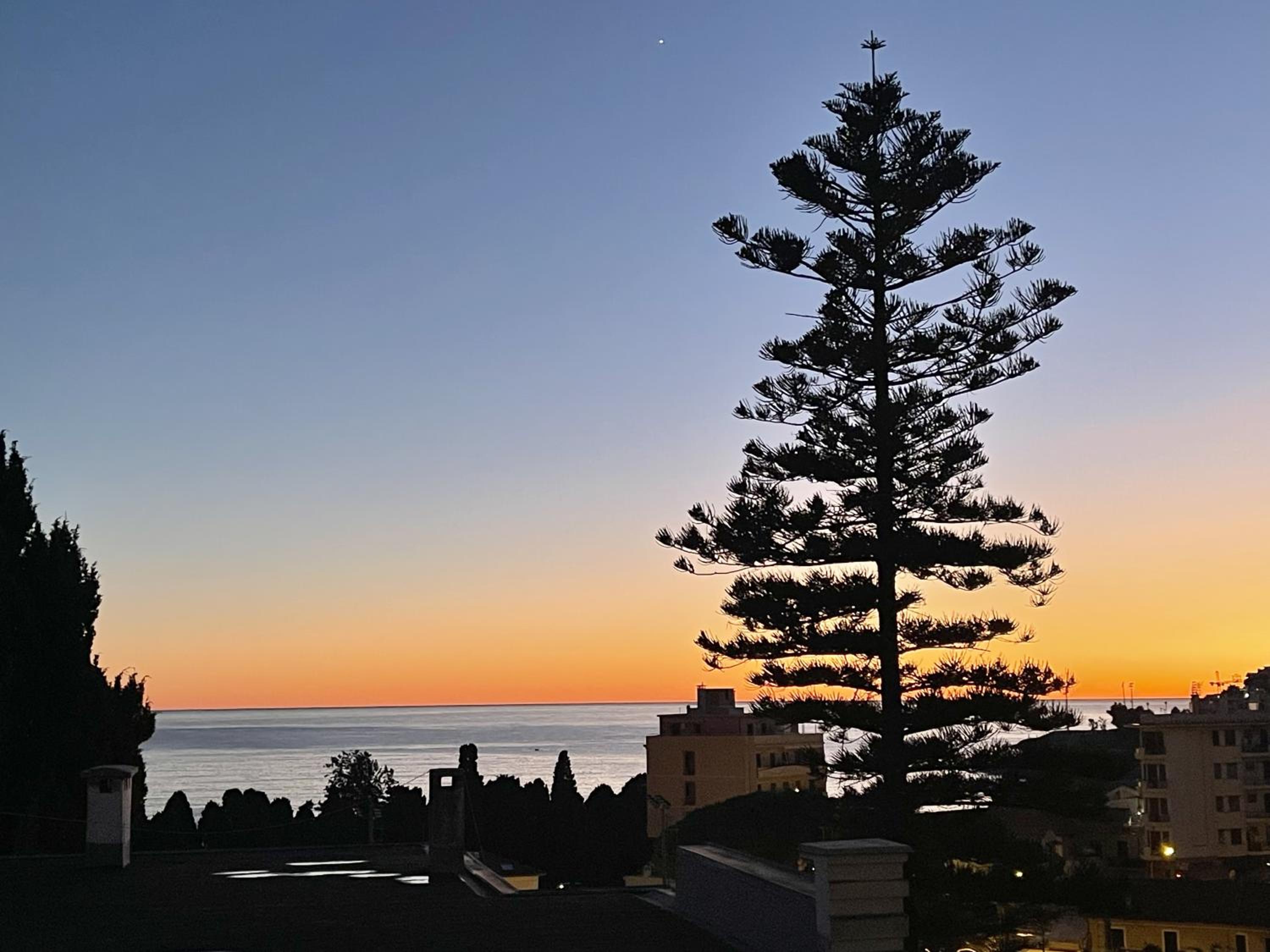 Sanremo vacanze zen vue mer 5 mn plage, 3 mn tennis club,Wifi