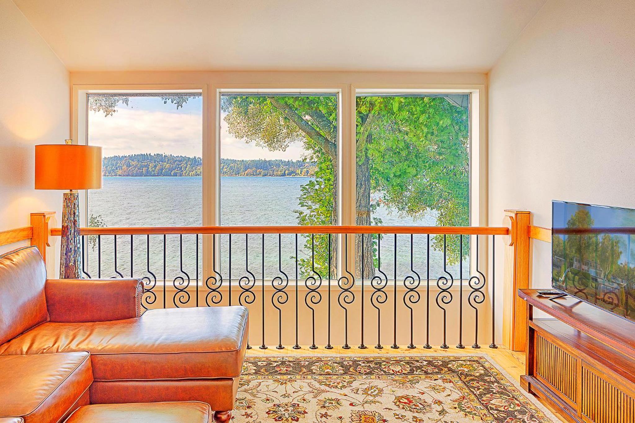 Four Stone Beach House view 2