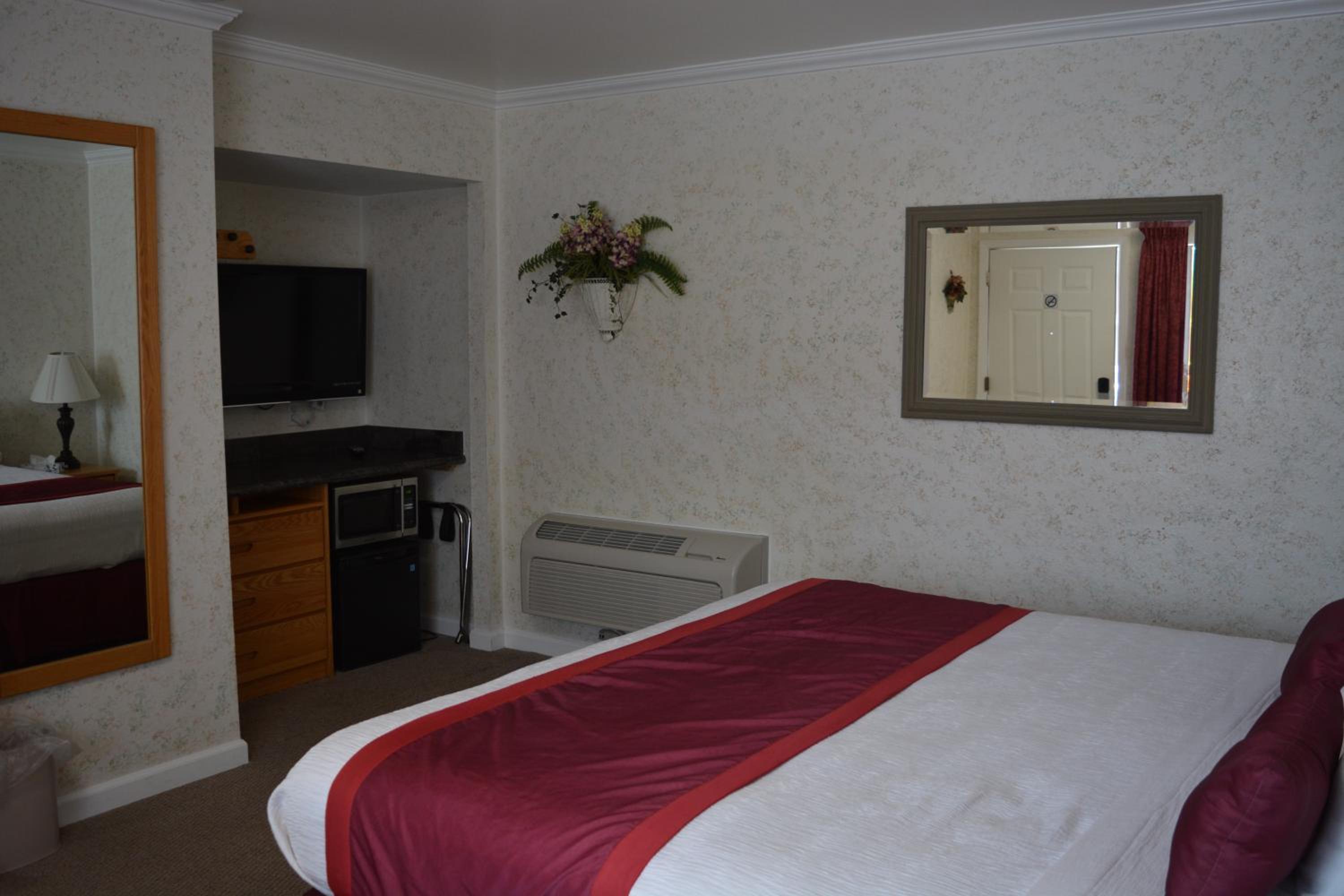 Travelers Inn