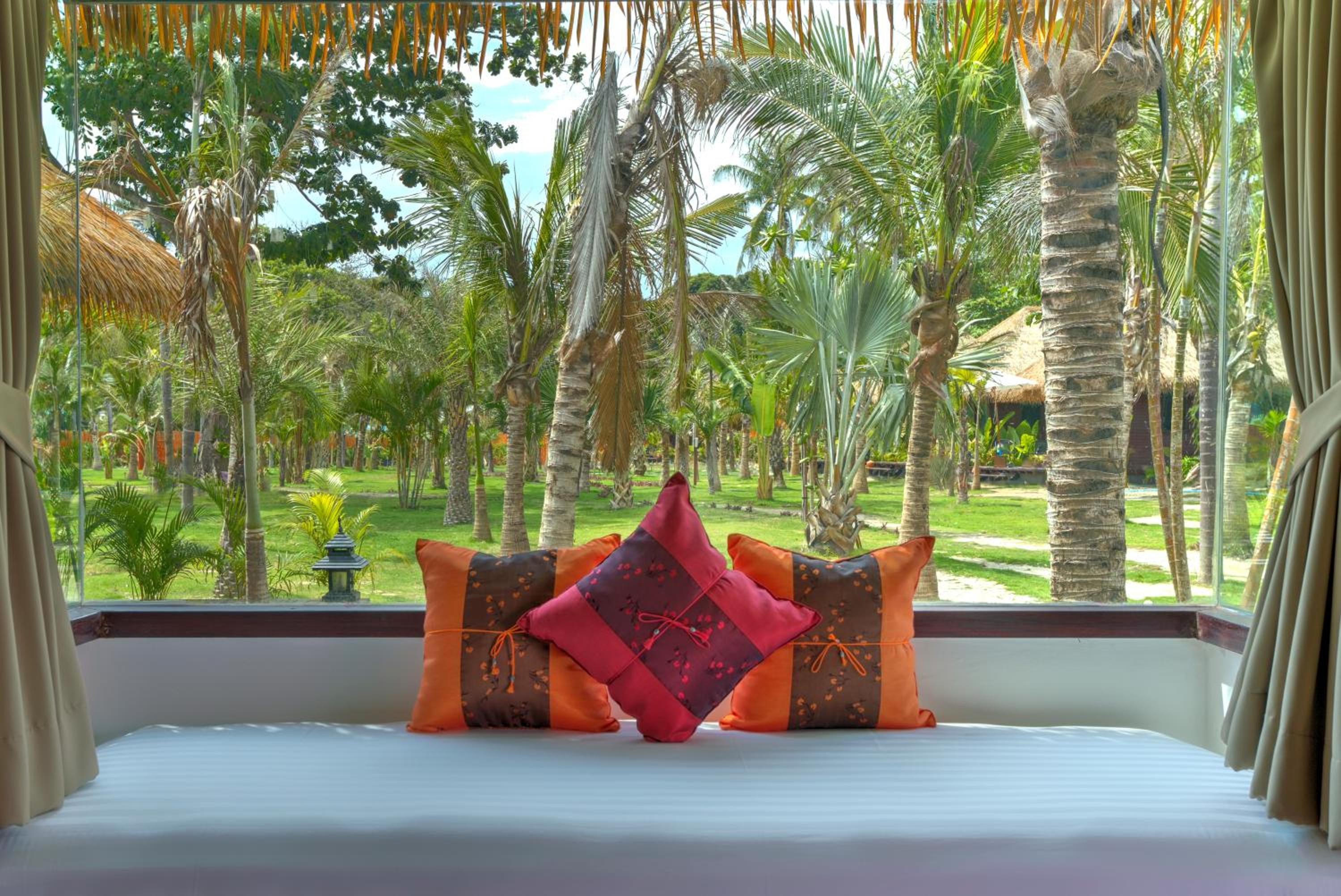 Mali Resort Sunrise Beach