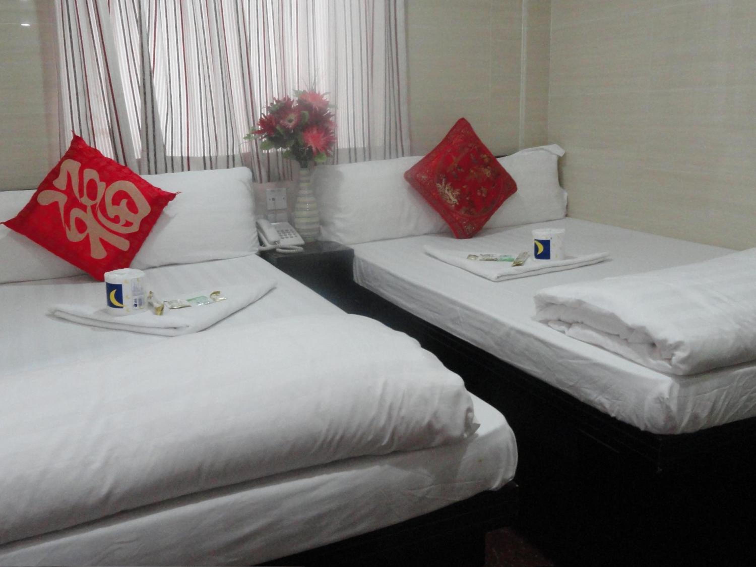 Day and Night Hostel Block D 10th floor 24 HOUR RECEPTION