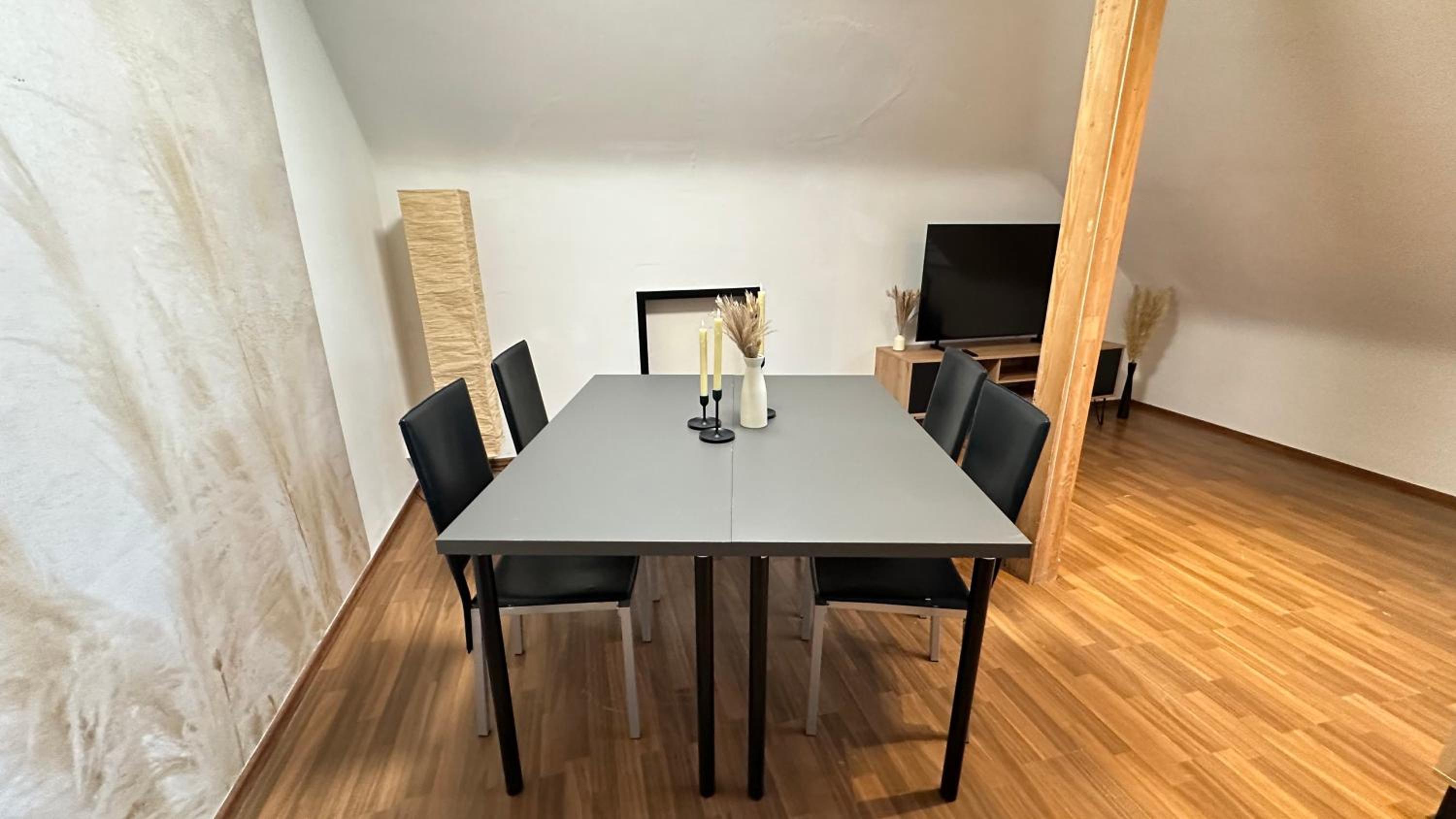 Rooftop Apartment - 3 SZ - 1 BAD - 1 WZ - 1 Küche