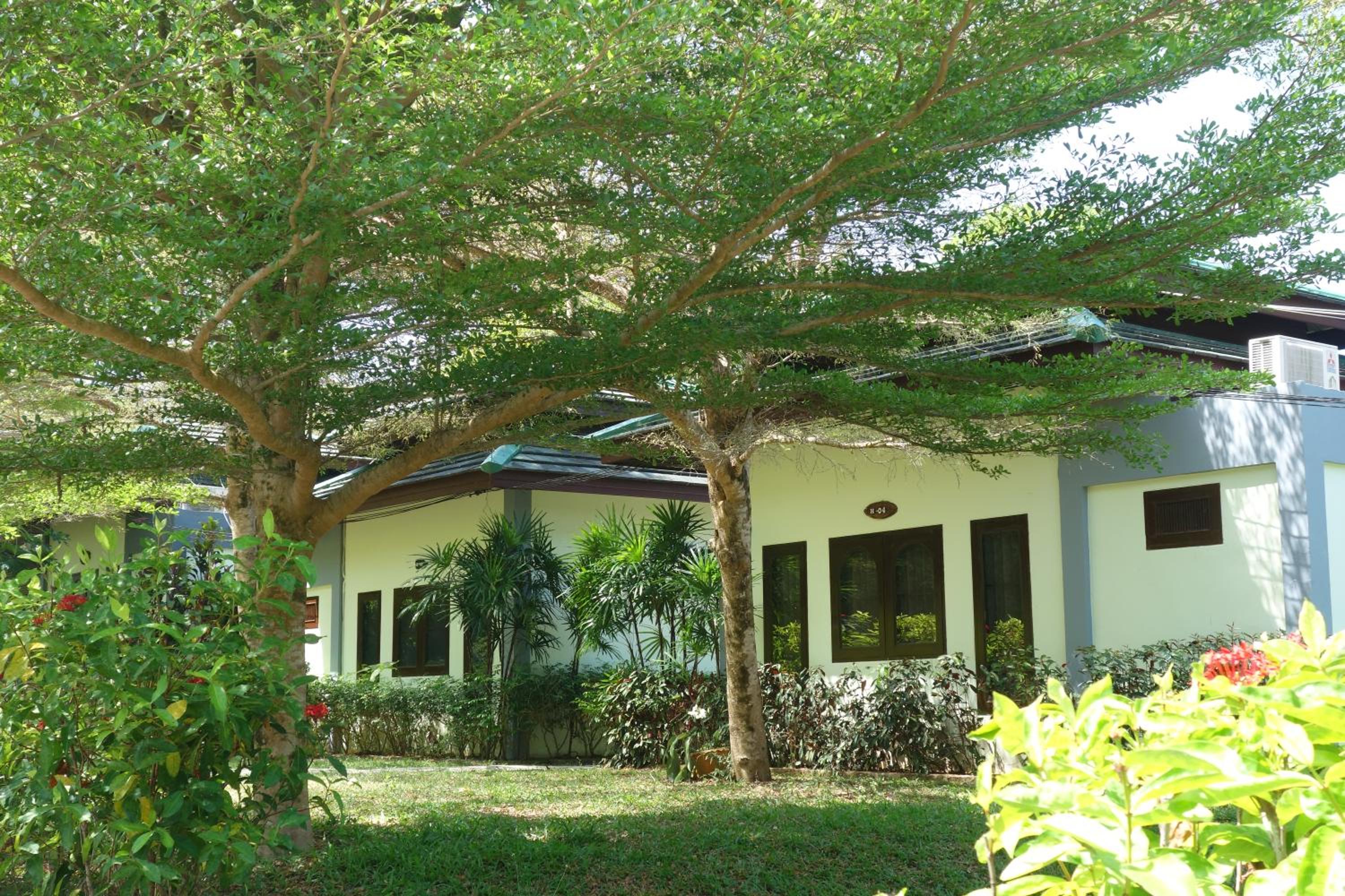 Khaolak Hillside Villa