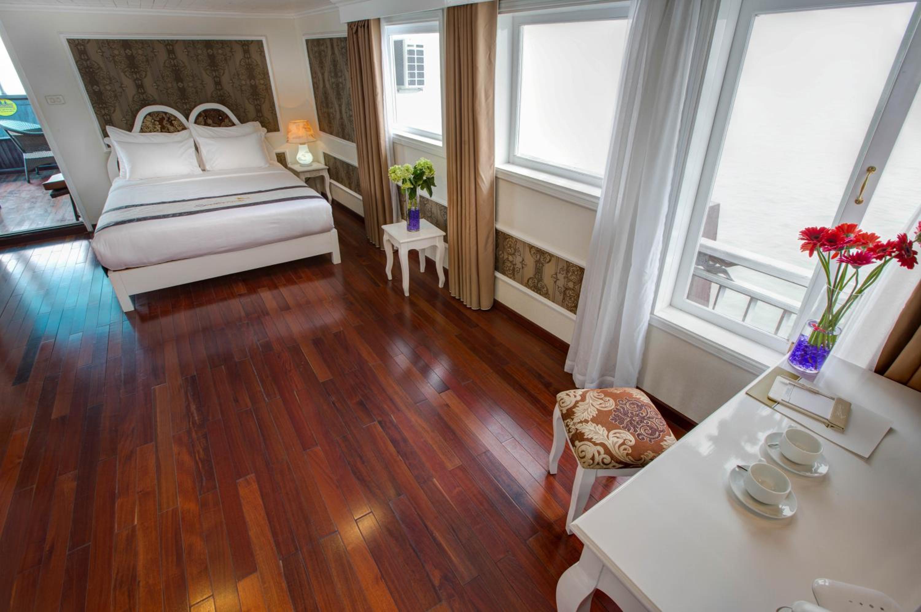 Signature Royal Halong Cruise