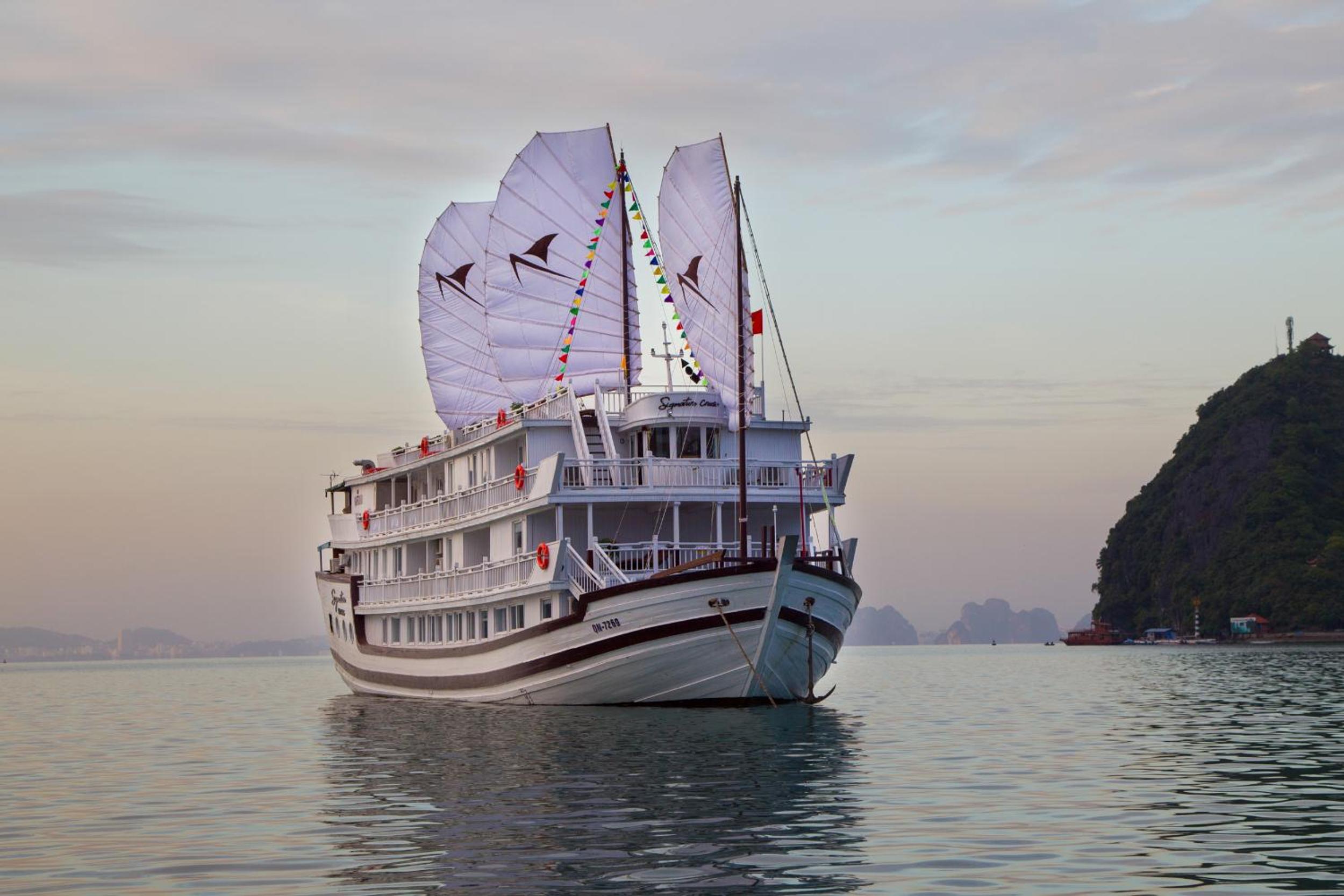 Signature Royal Halong Cruise