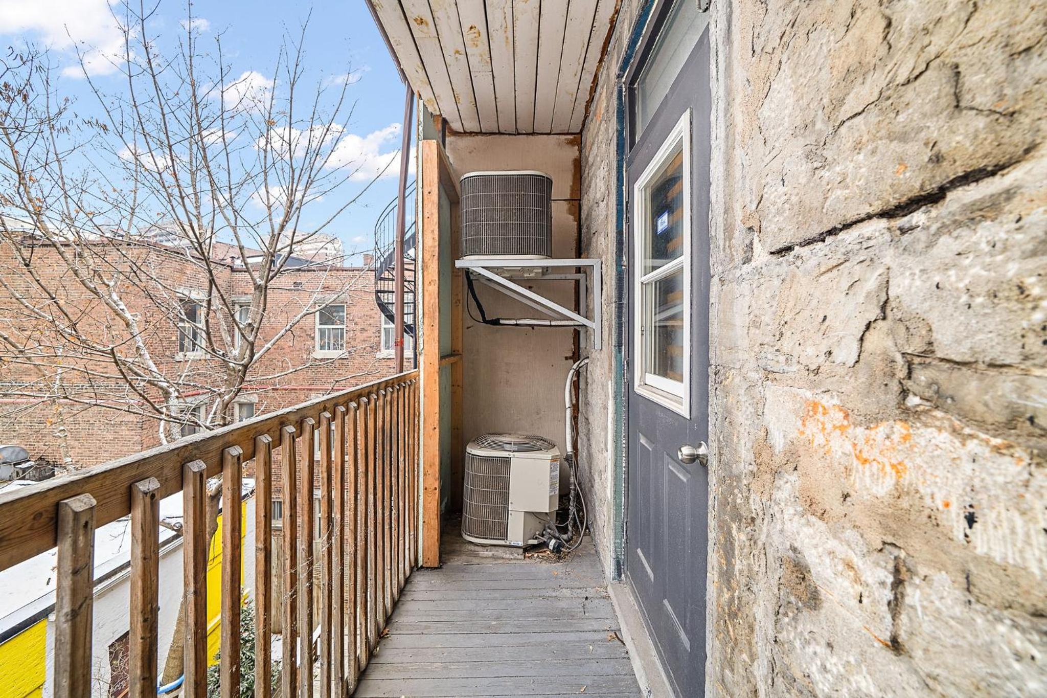 The Ontario Loft Suites