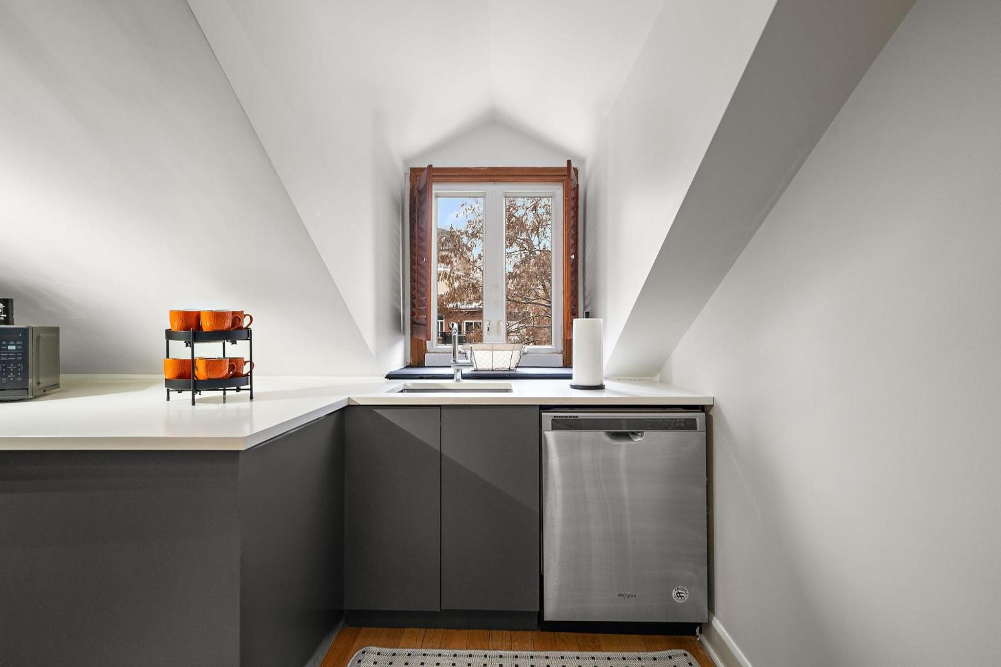 The Ontario Loft Suites