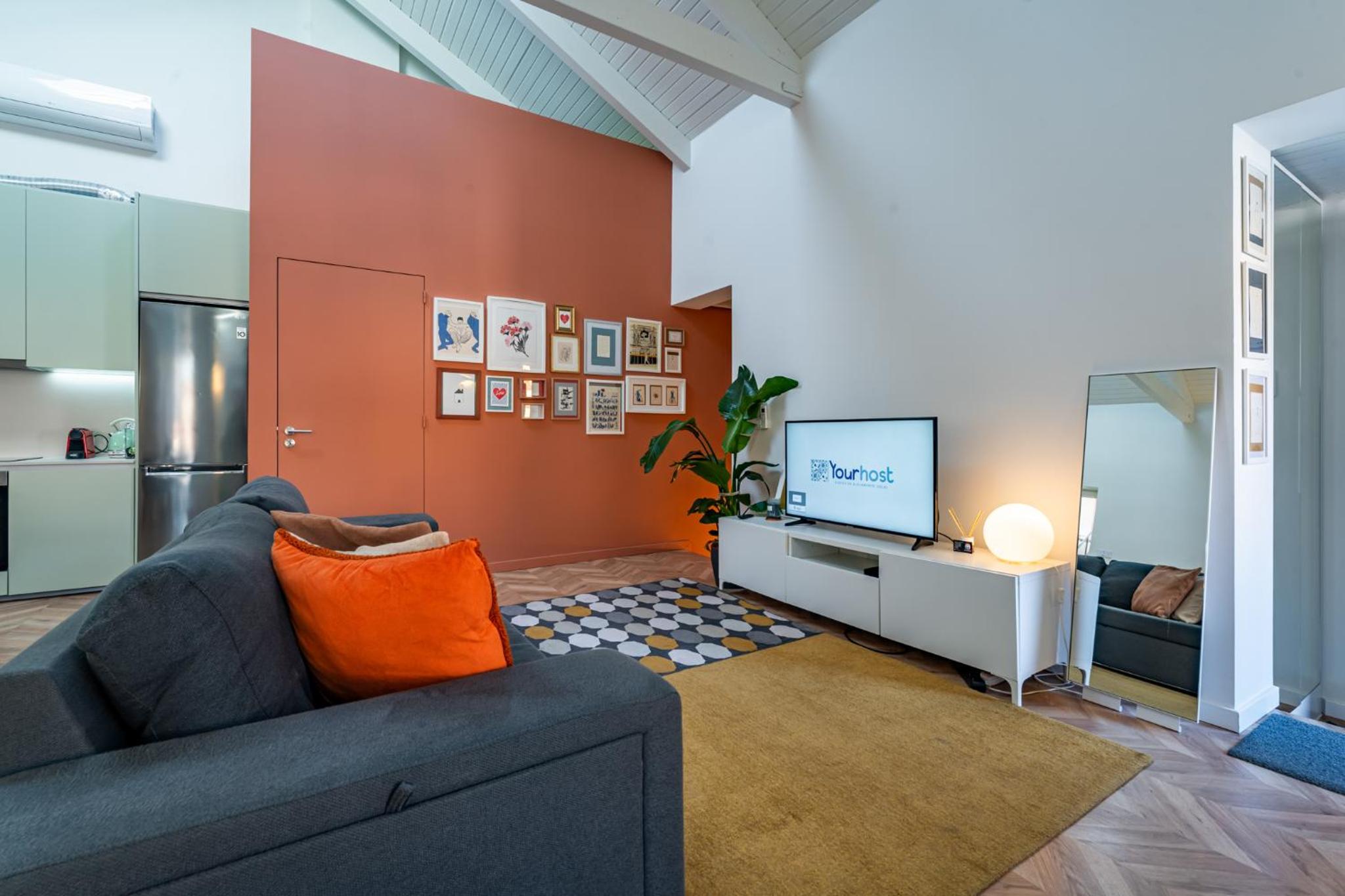 Spritz Hour House